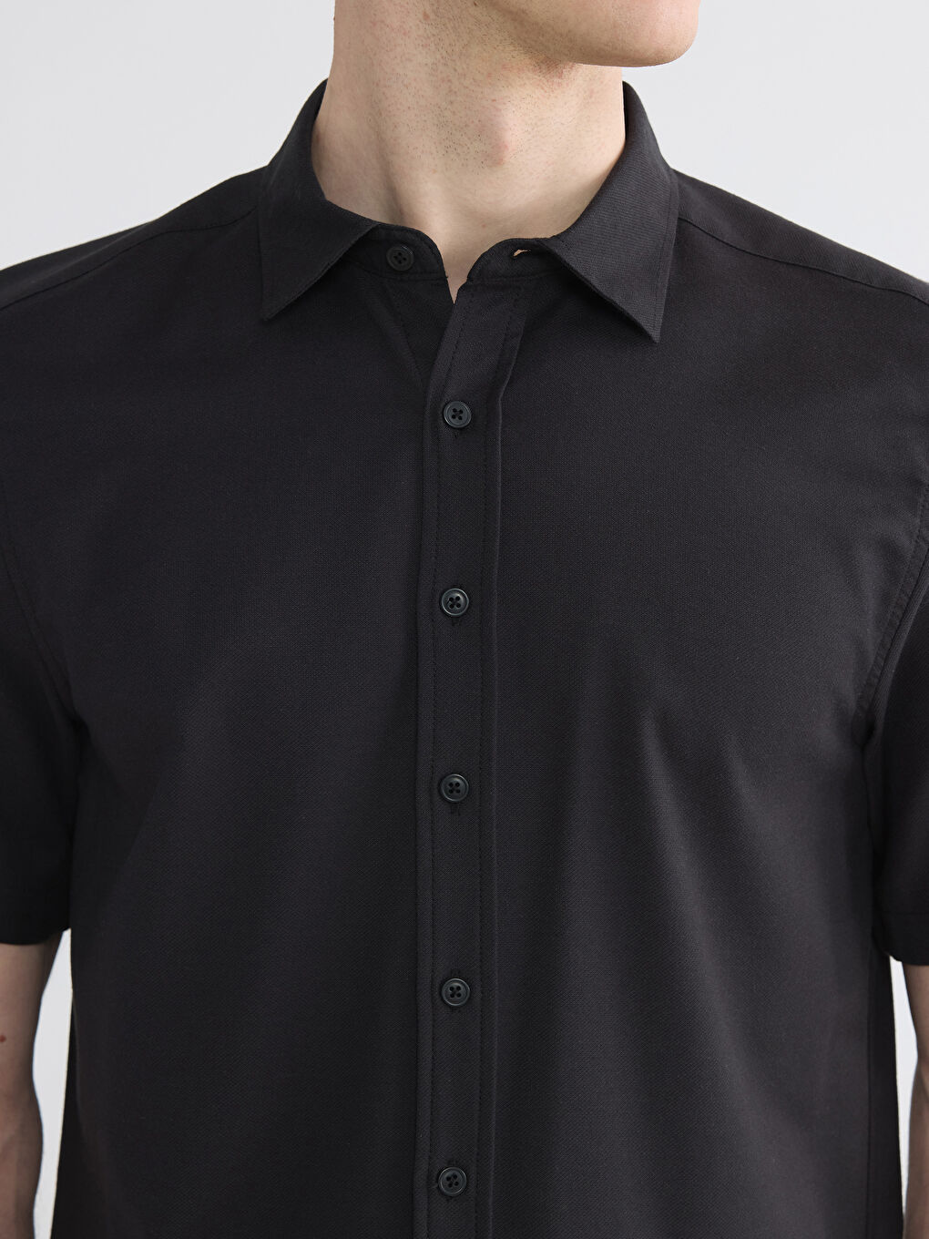 Siyah Regular Fit Erkek Dokulu Gömlek-2