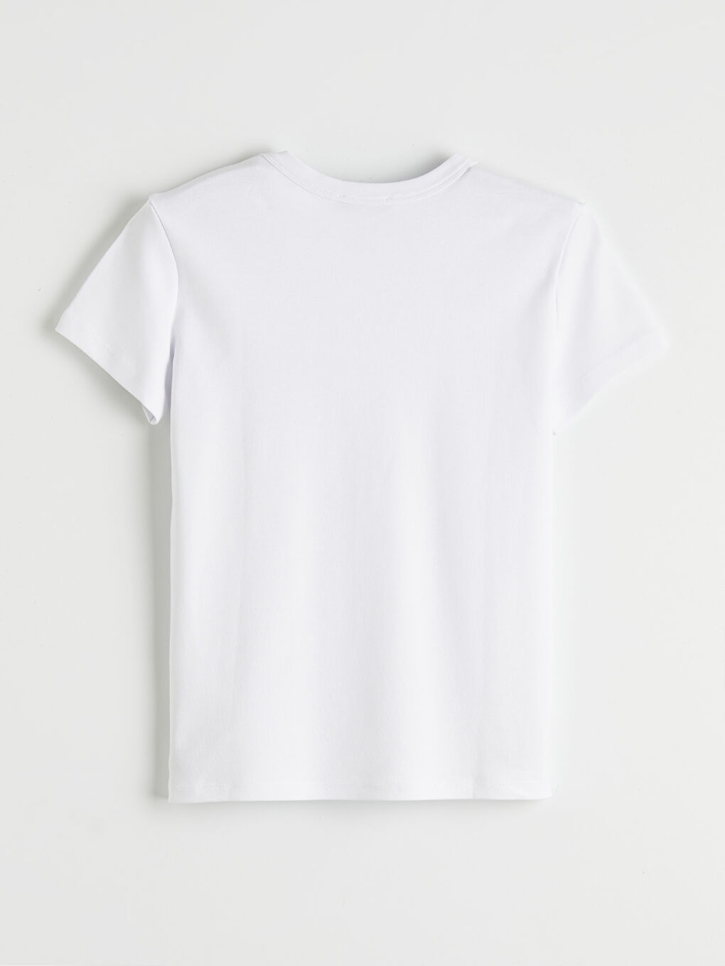 Beyaz Bisiklet Yaka Kadın Tişört	-4