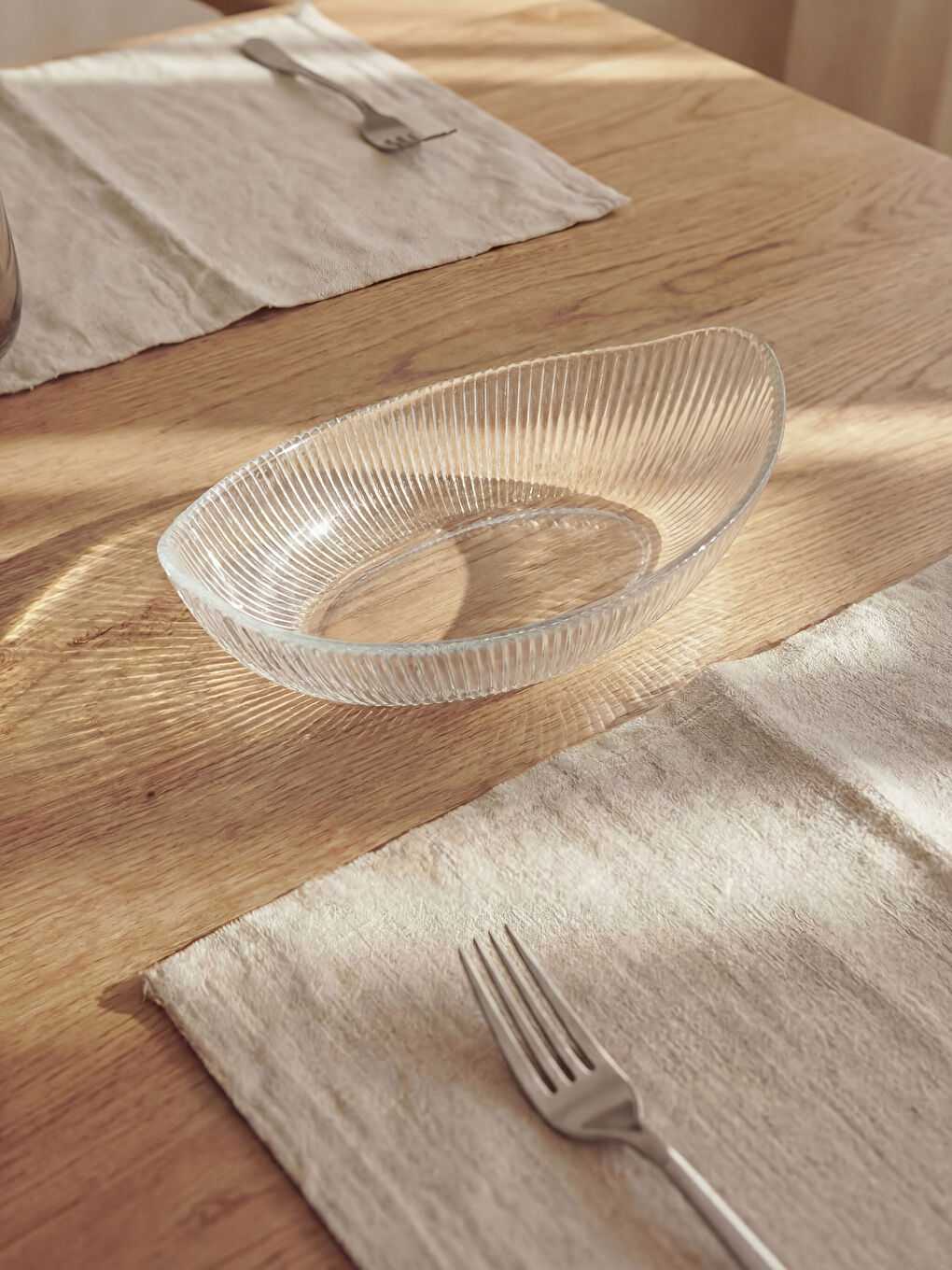 Boat Shaped Glass Plate