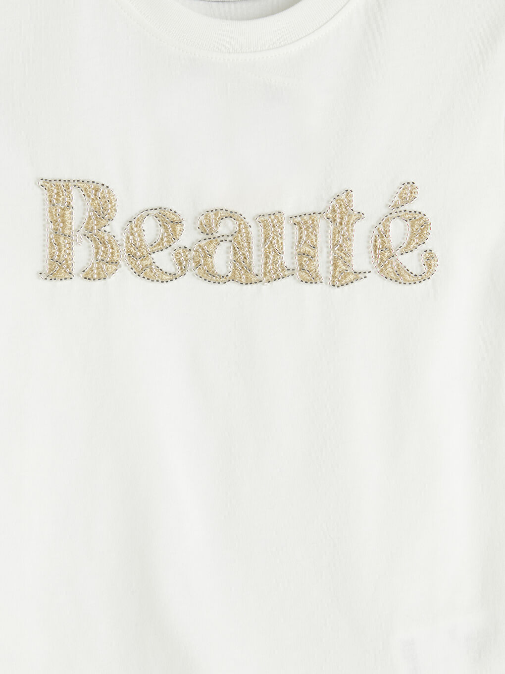 Ekru Bisiklet Yaka Nakışlı Kadın Tişört-2