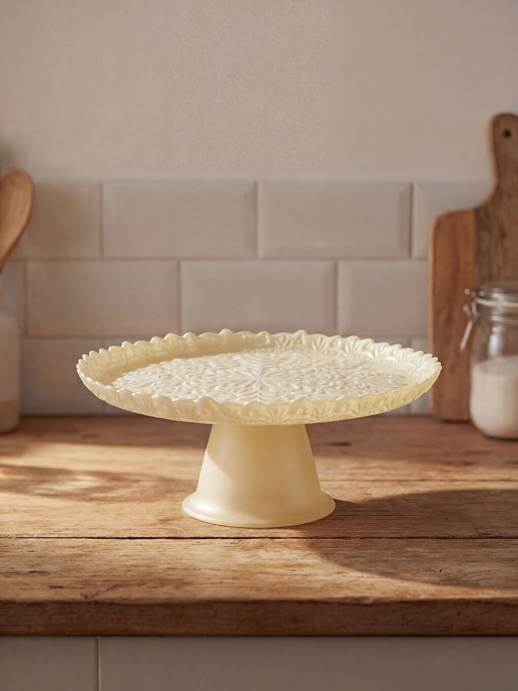 Karışık Ayaklı Cam Sunumluk