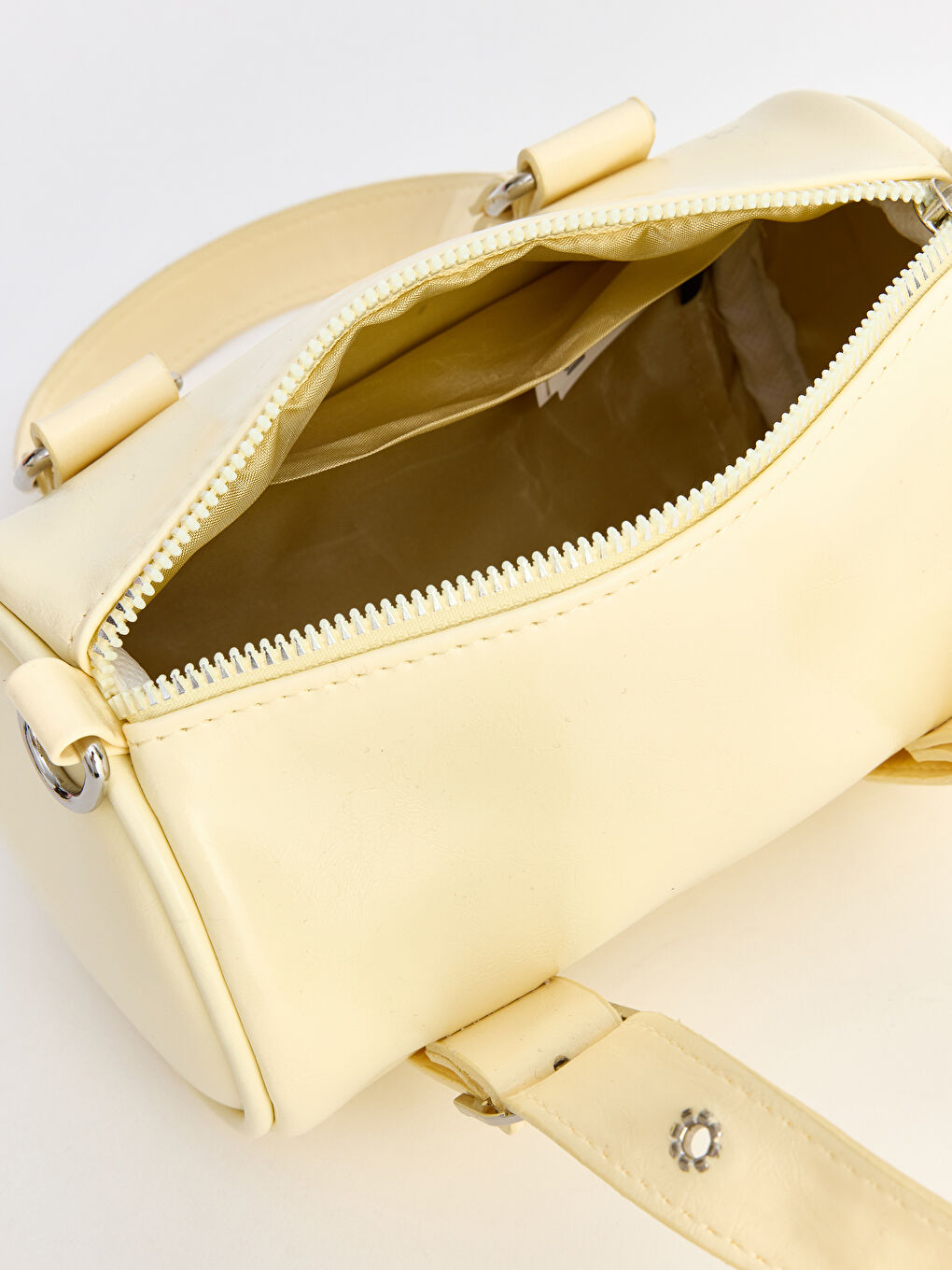 Sarı Toka Detaylı Deri Görünümlü Kadın Omuz Çantası-3