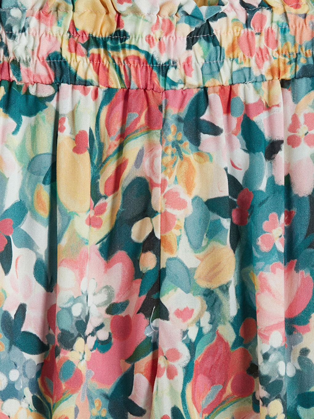 Karışık Beli Lastikli Çiçekli Kadın Şort-2