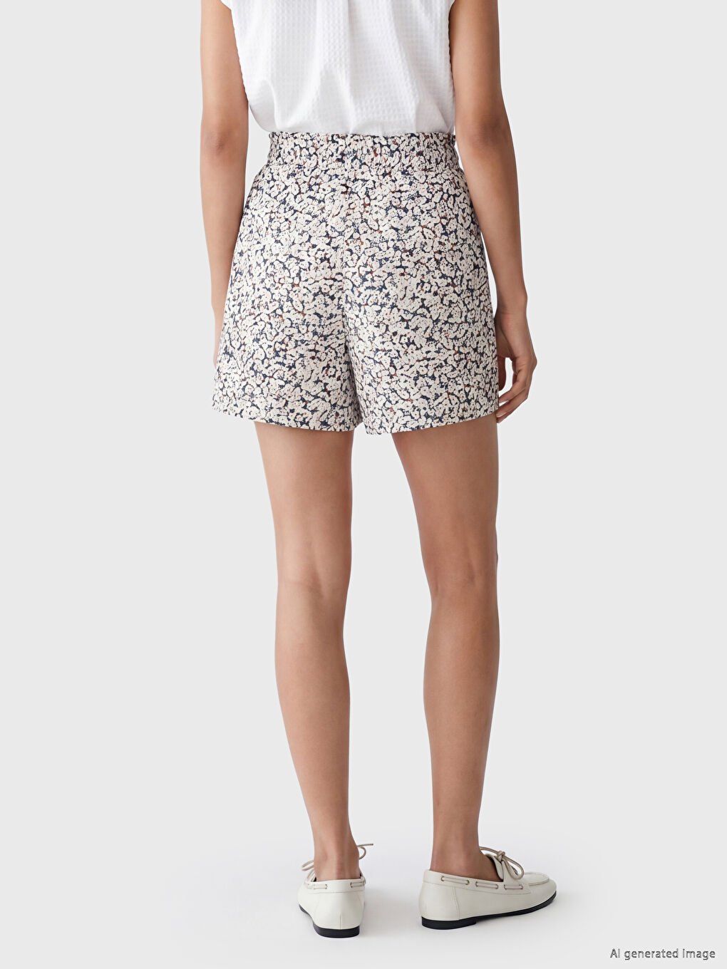 Elastic Waist Floral Women's Shorts-2