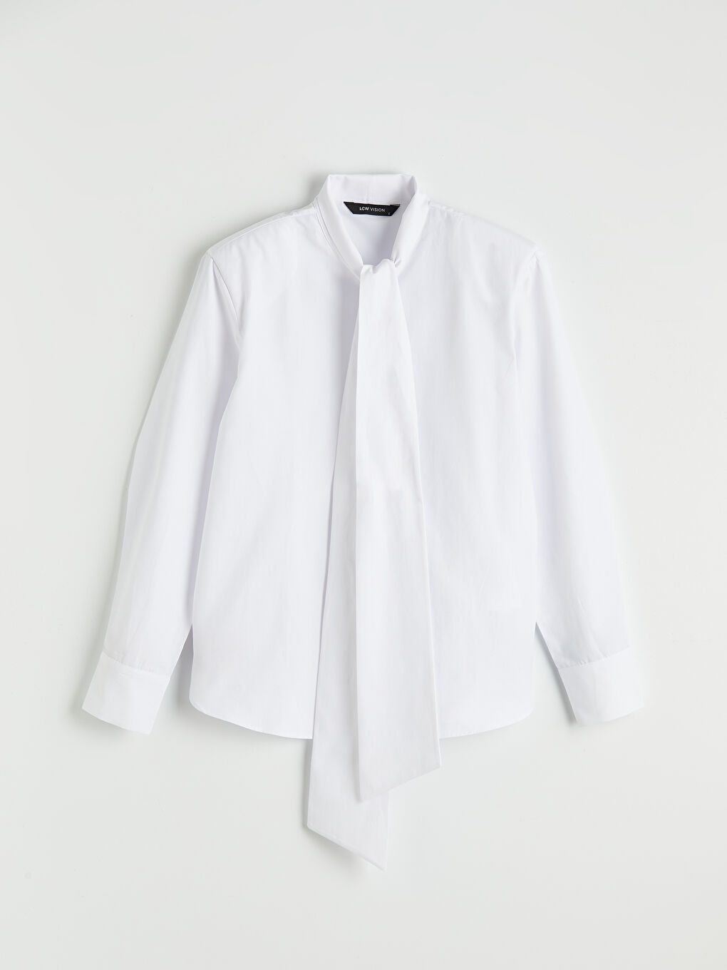 Beyaz Fular Yakalı Kadın Gömlek-4