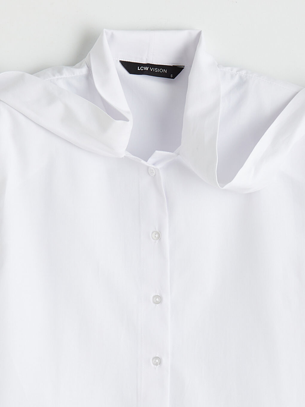 Beyaz Fular Yakalı Kadın Gömlek-5