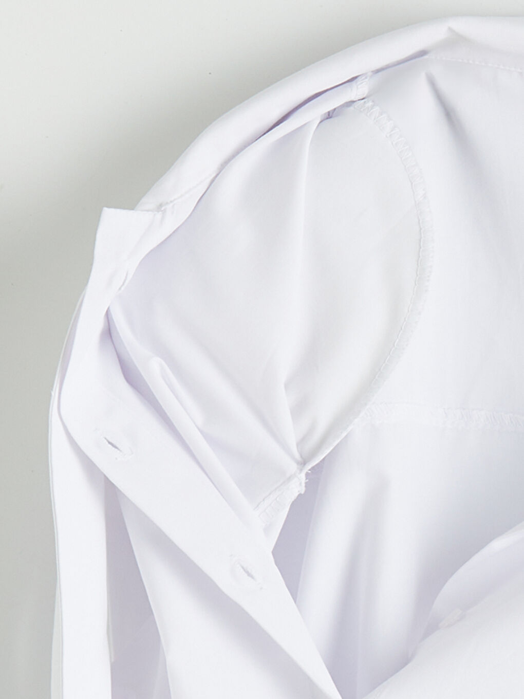 Beyaz Fular Yakalı Kadın Gömlek-7