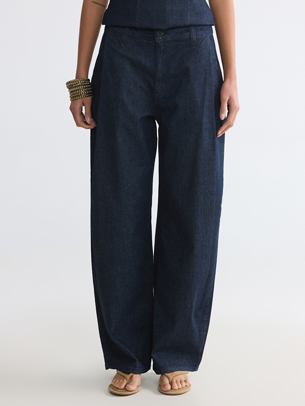 Balloon Fit Women's Jeans-2