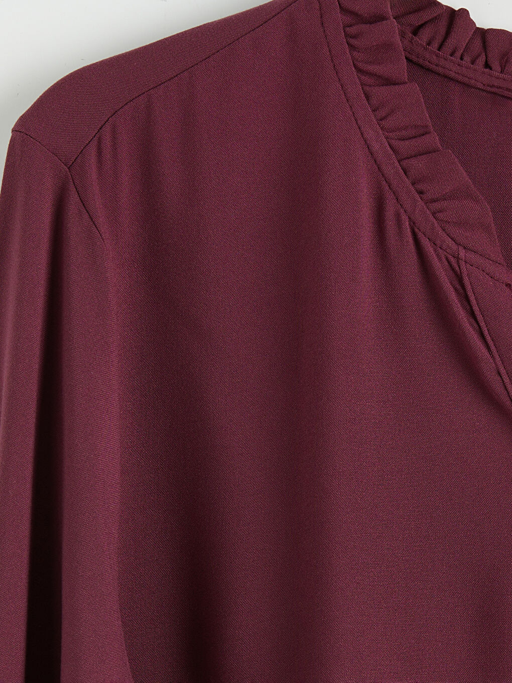 Bordo Fırfırlı Kaçık Yaka Bluz-5