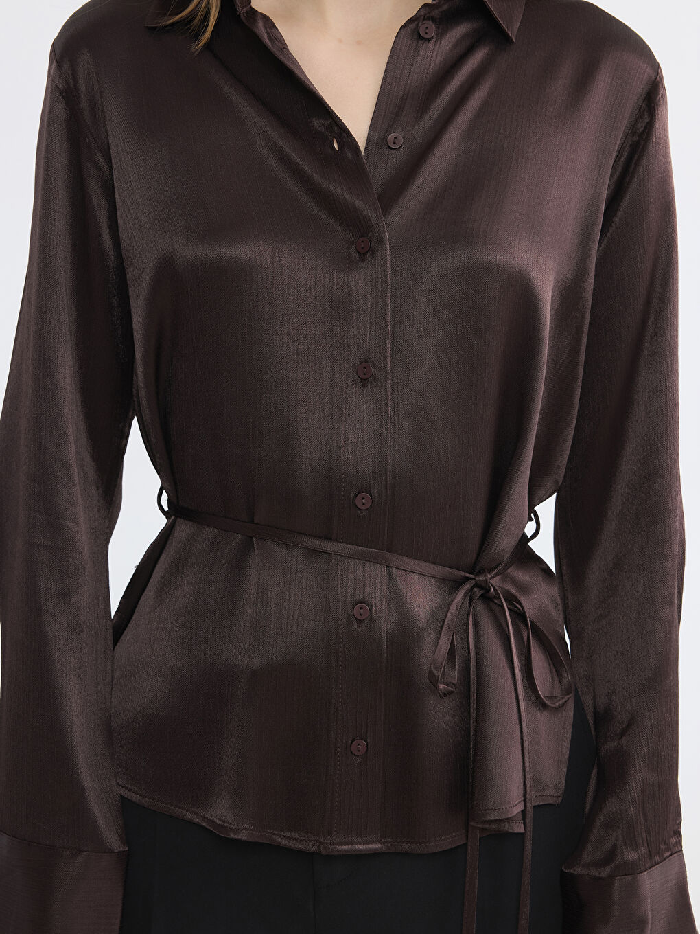 Kahverengi Beli Kuşaklı Kadın Gömlek-2