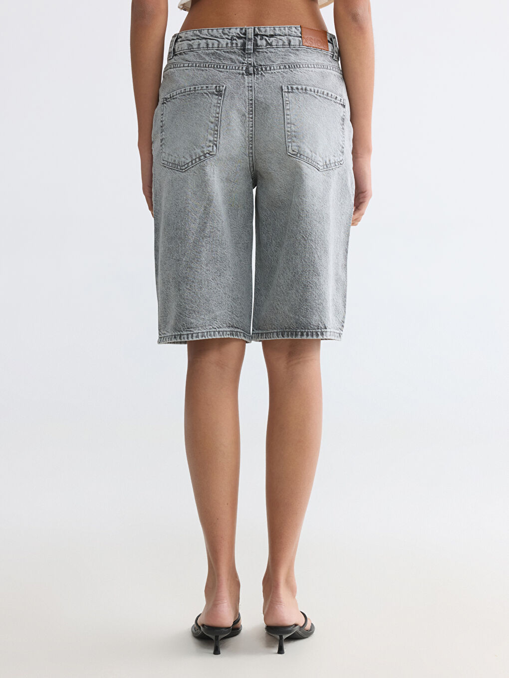 Bermuda Fit Women's Jean Shorts-3