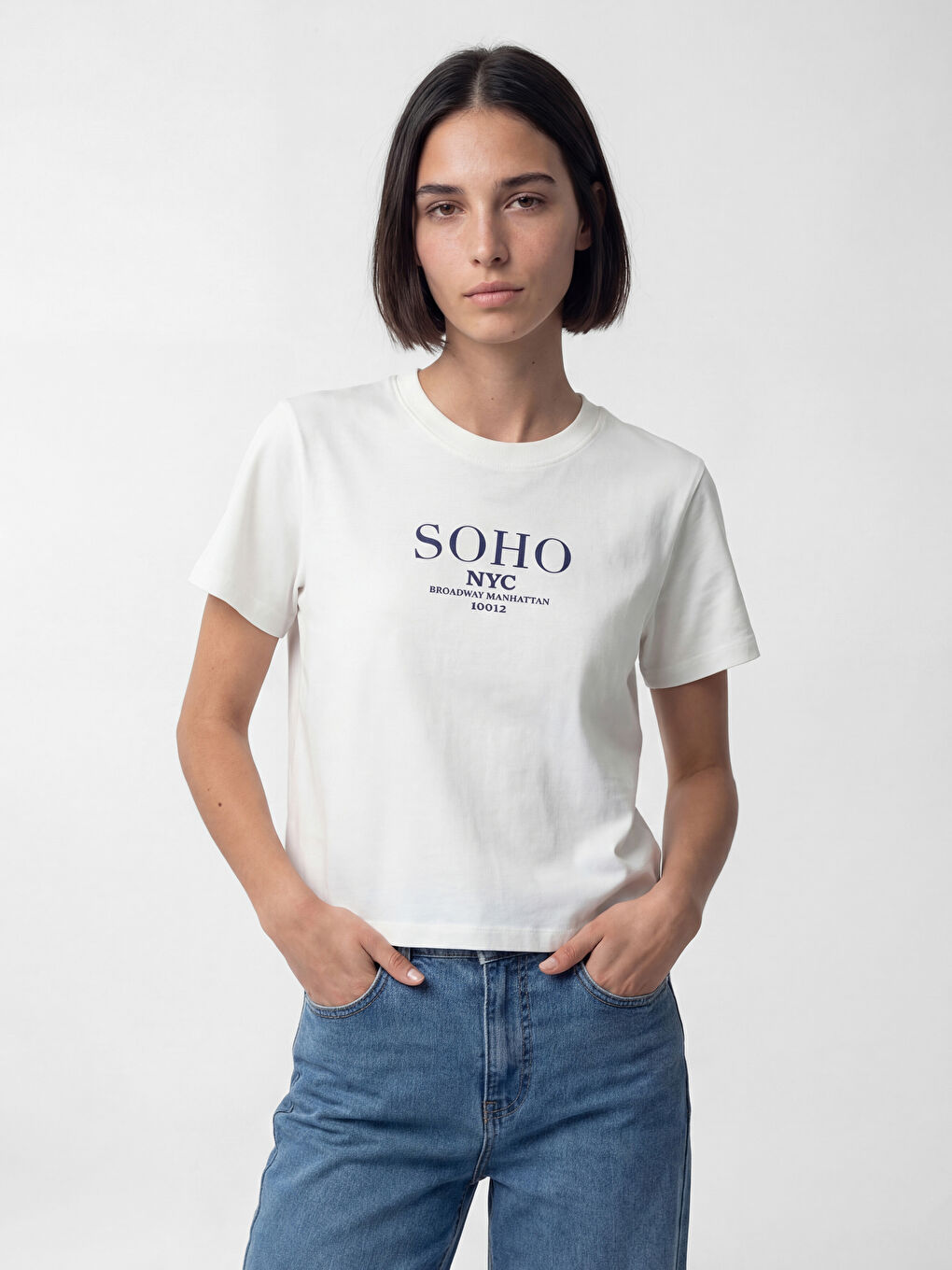 Beyaz Bisiklet Yaka NYC Baskılı Kadın Tişört