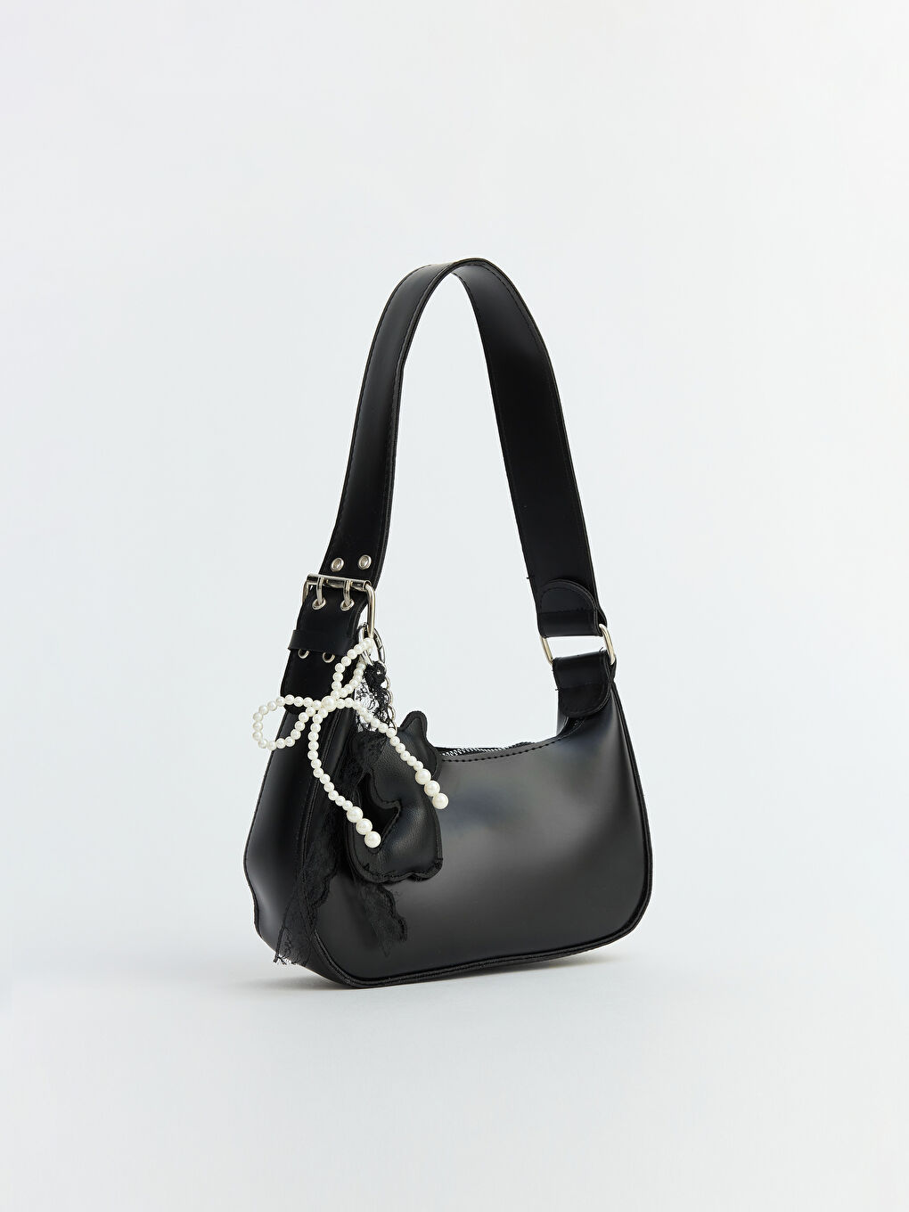 Siyah Deri Görünümlü Kadın Omuz Çantası