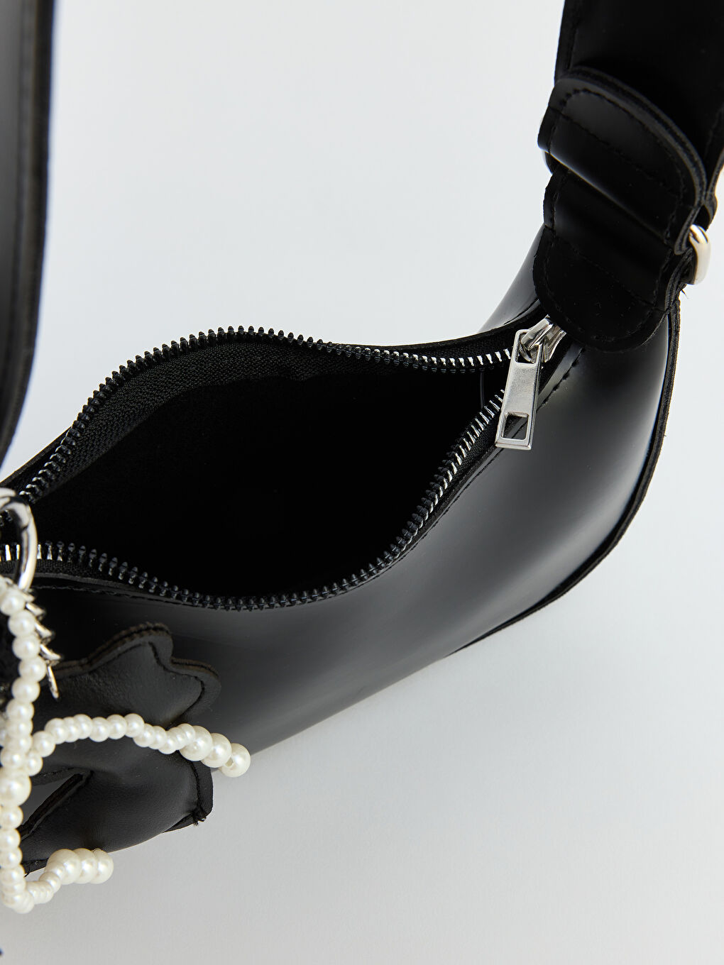 Siyah Deri Görünümlü Kadın Omuz Çantası-3