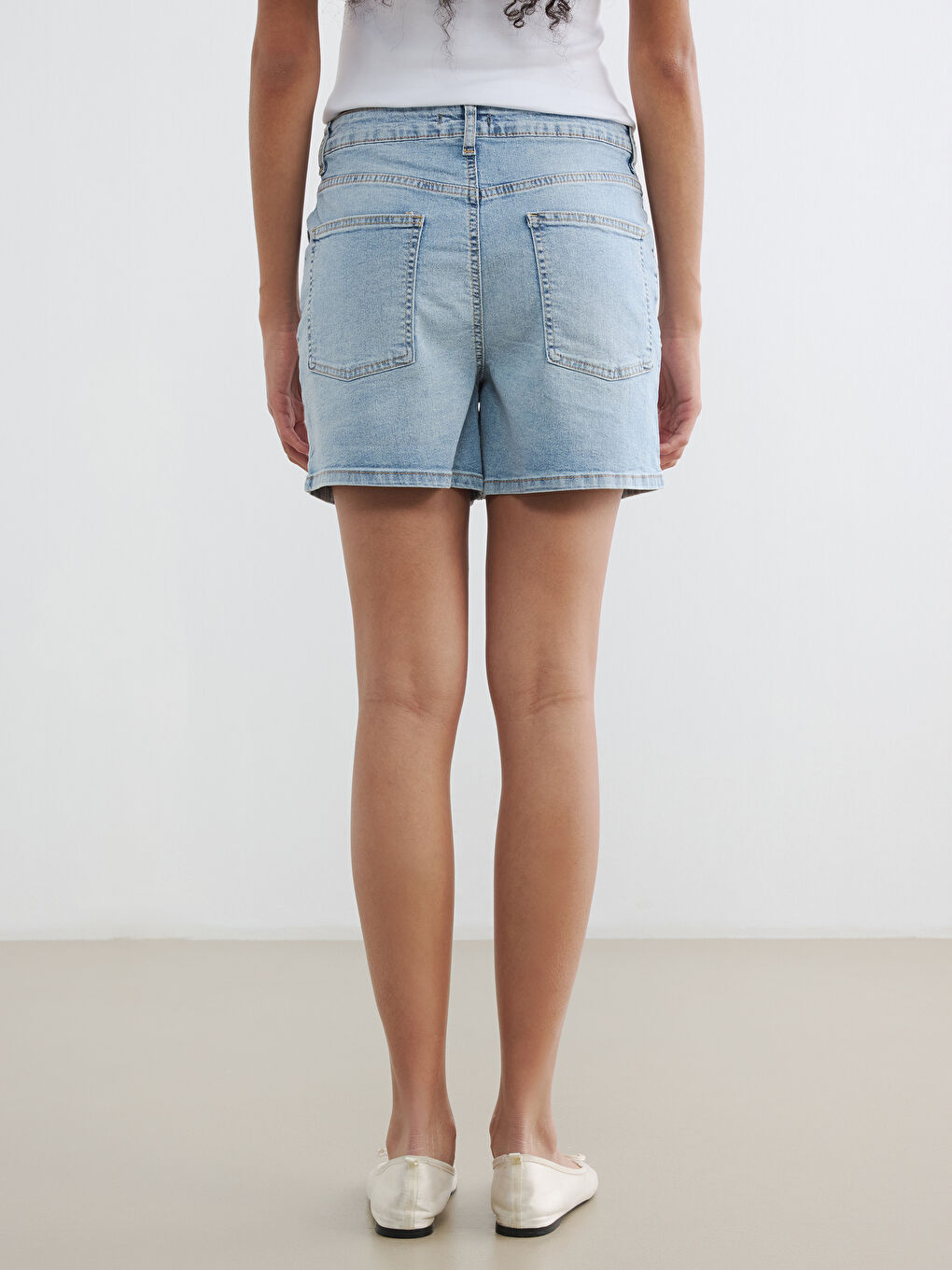 Mavi Regular Fit Kadın Jean Şort-3