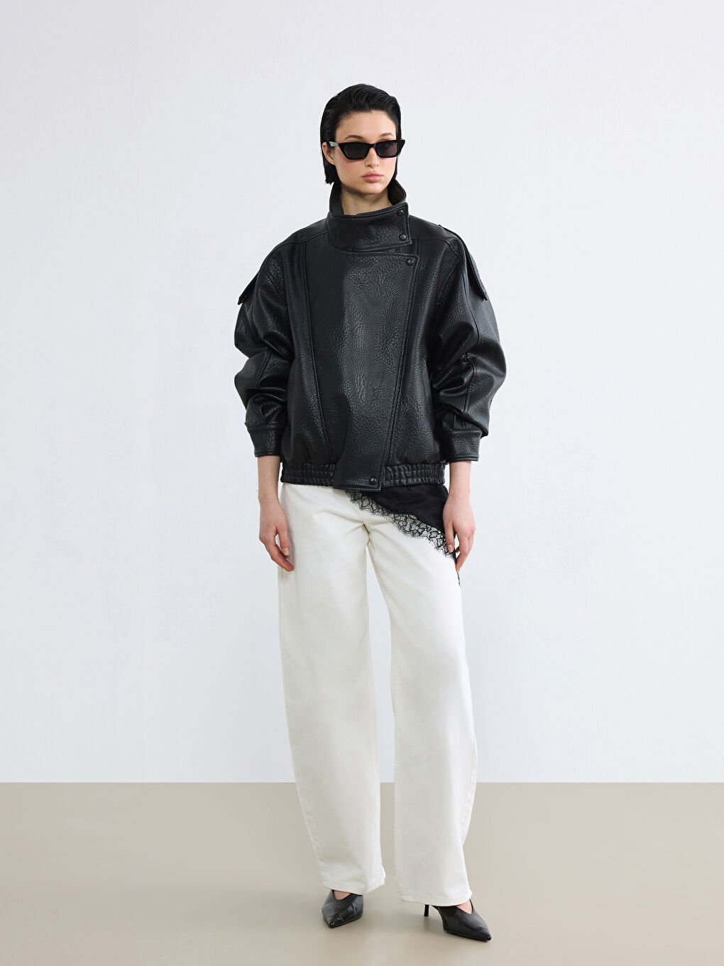 Veste en similicuir pour femme à col montant-1