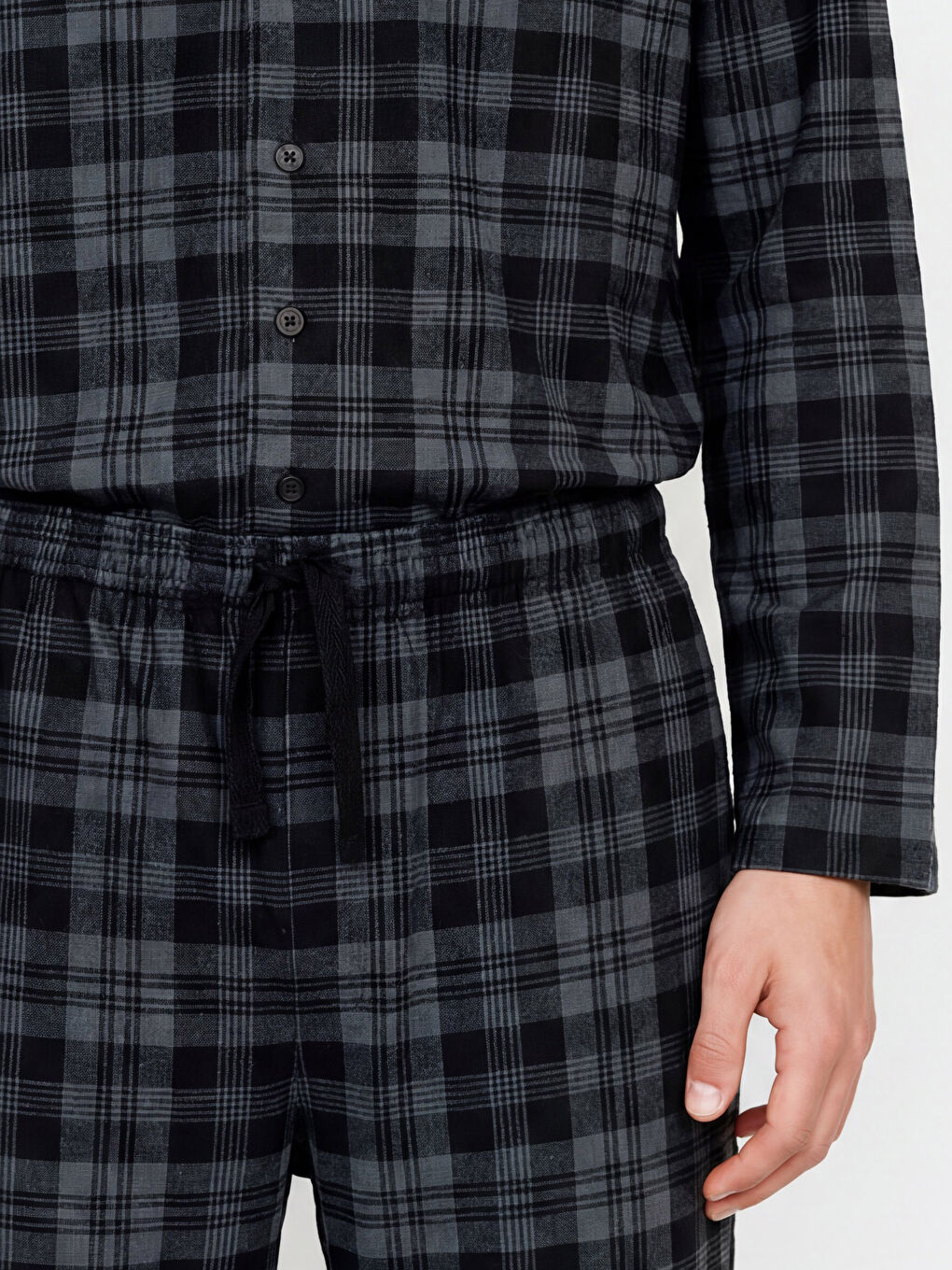 Siyah Standart Kalıp Ekose Erkek Pijama Takımı-2