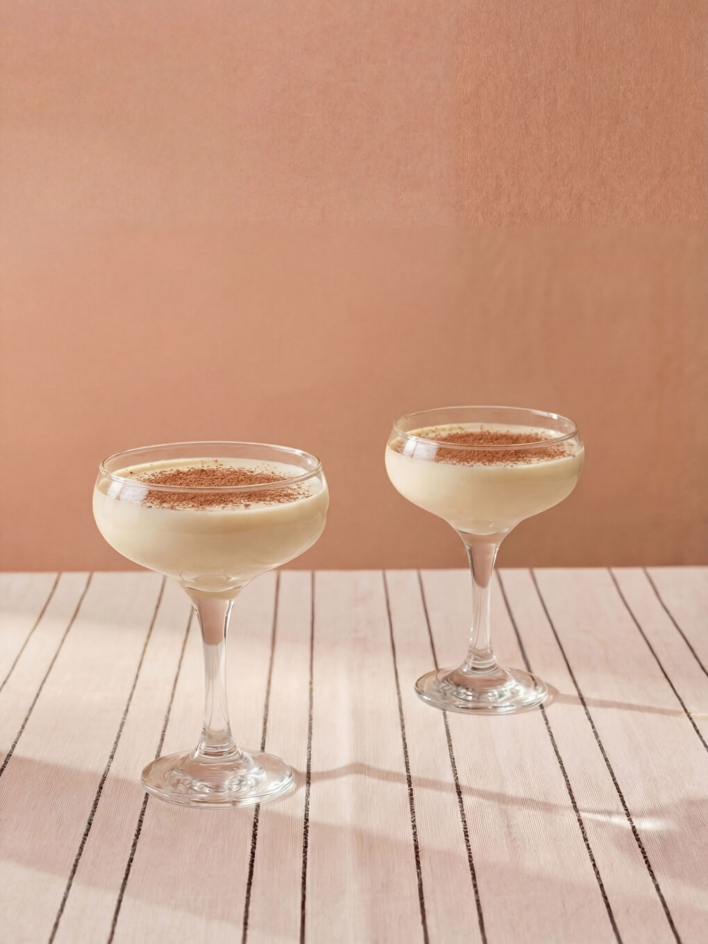 مجموعة أكواب ماء بساق، عبوتان، 270 مل