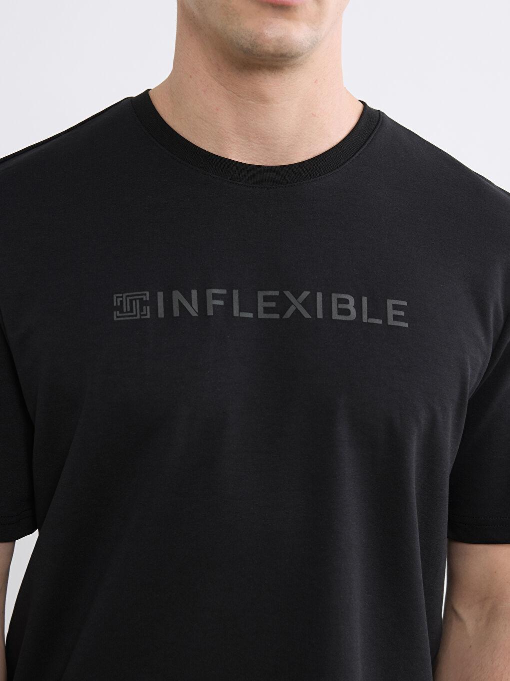 Siyah Bisiklet Yaka Baskılı Penye Erkek Tişört-2