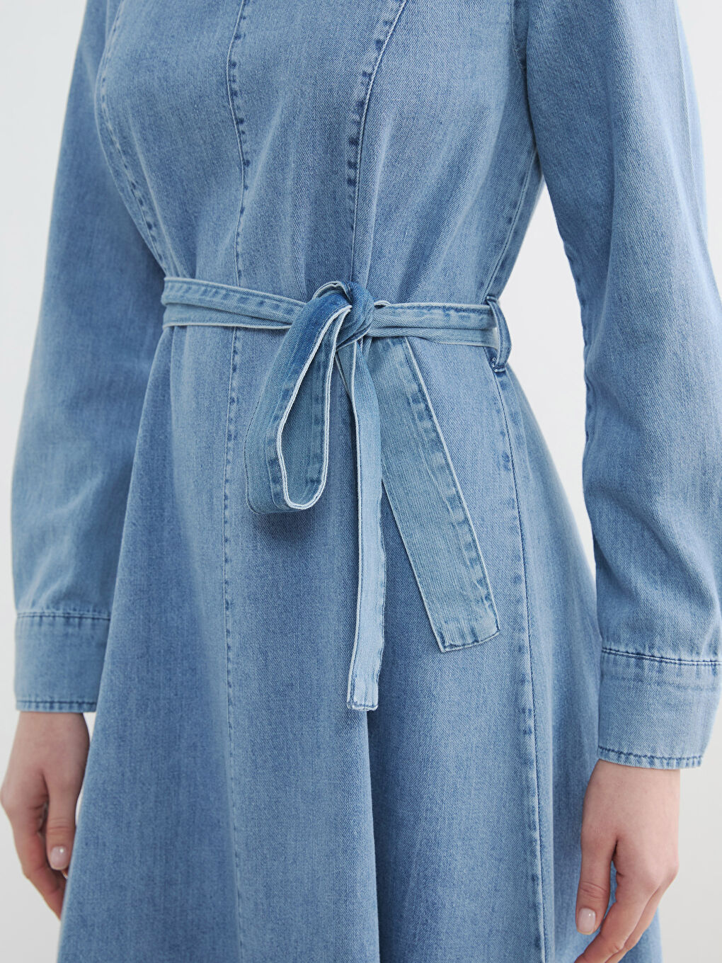 İndigo Beli Kuşaklı Jean Elbise-2