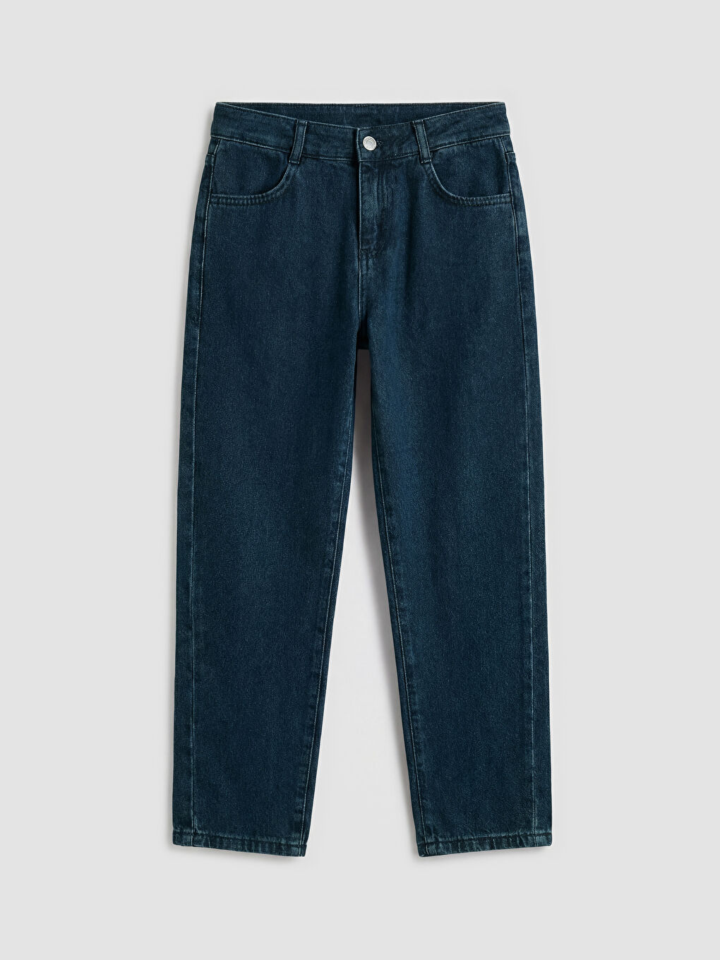 جینز ڕه‌ش کوڕ