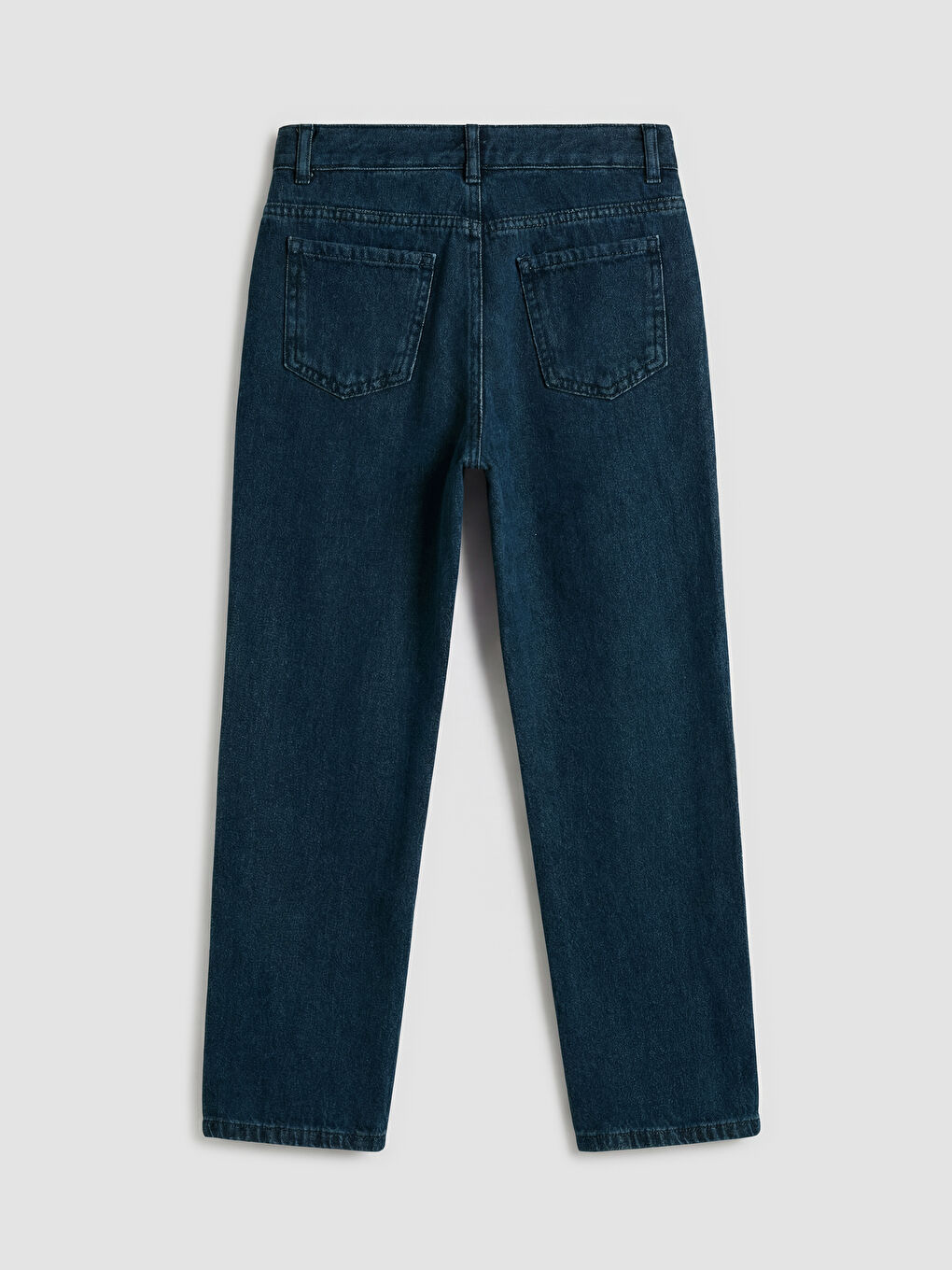 جینز ڕه‌ش کوڕ-1