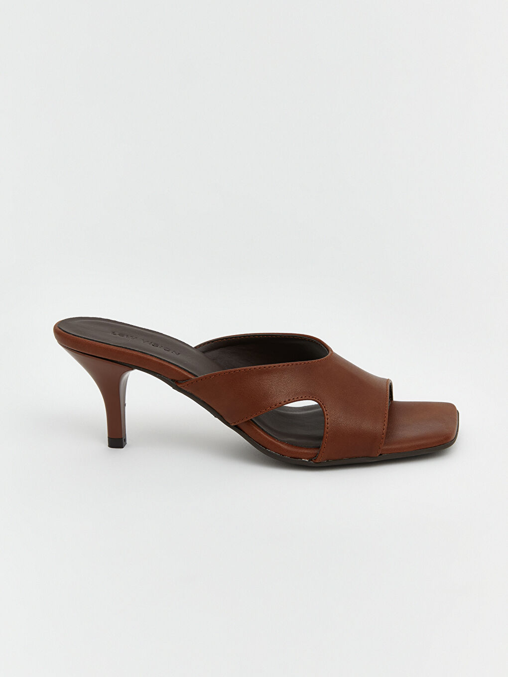 Kahverengi Küt Burun Kadın Topuklu Sandalet-1