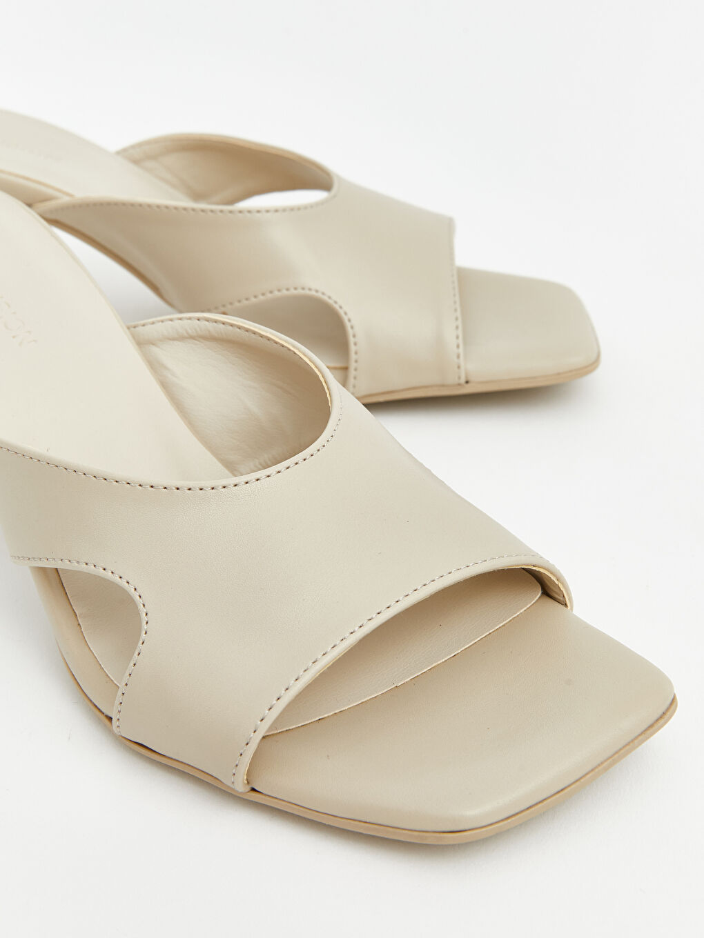 Bej Küt Burun Kadın Topuklu Sandalet-2