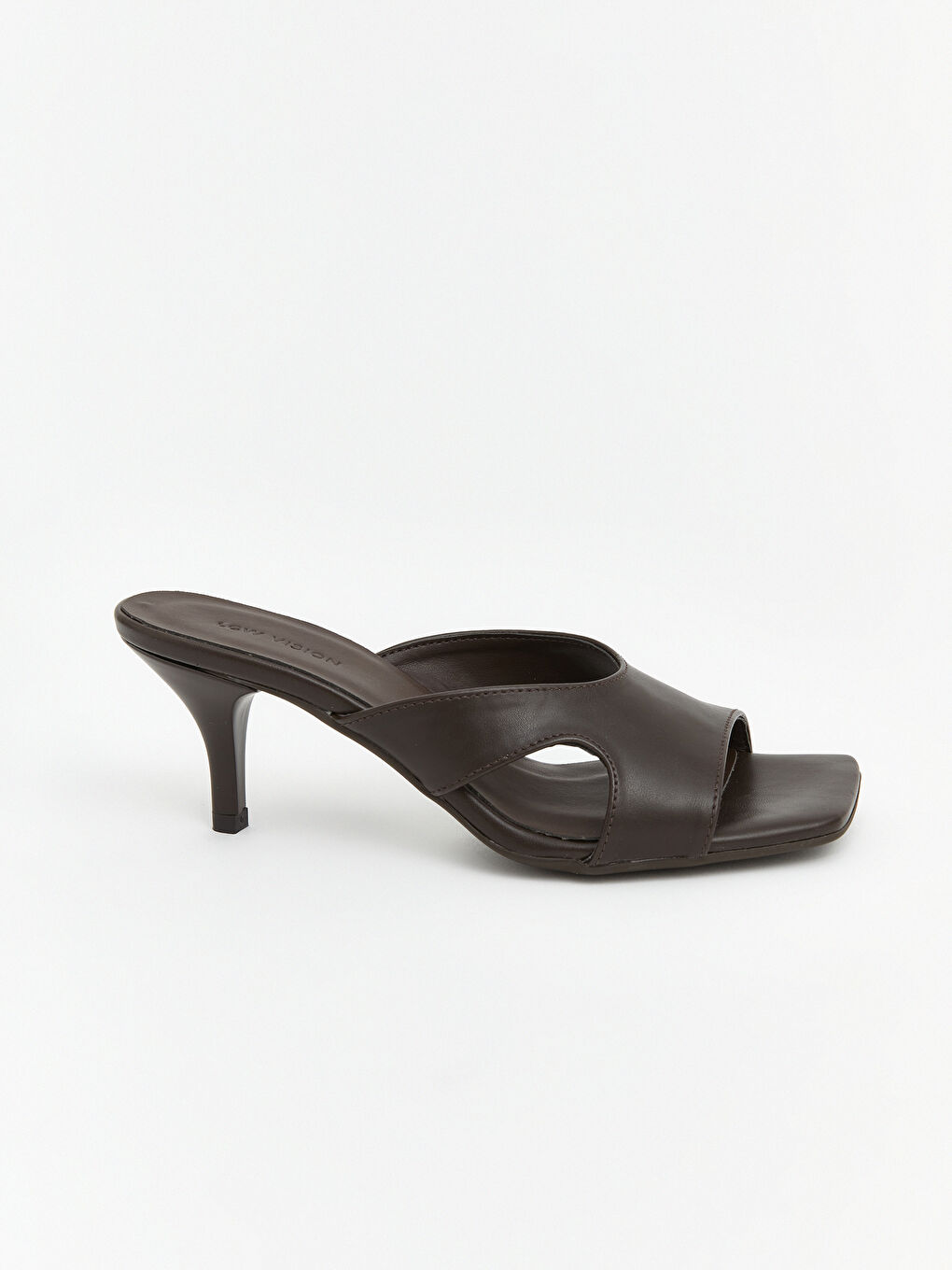Kahverengi Küt Burun Kadın Topuklu Sandalet-1