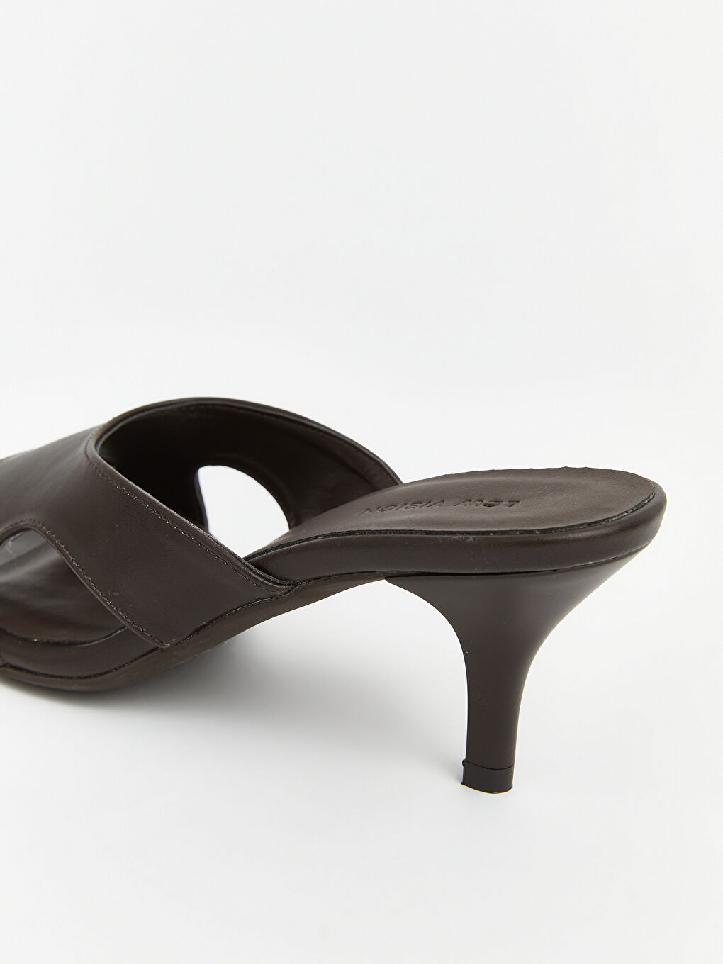 Kahverengi Küt Burun Kadın Topuklu Sandalet-4