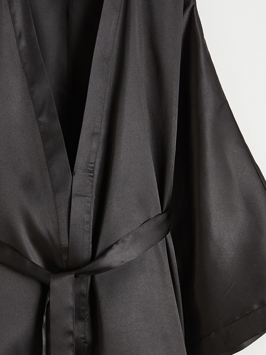 Siyah Şal Yaka Kadın Saten Sabahlık-2