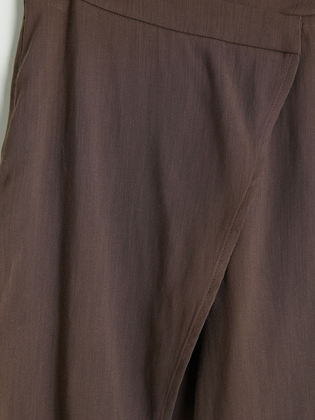 Kahverengi Regular Fit Kruvaze Kapamalı Kadın Pantolon-2
