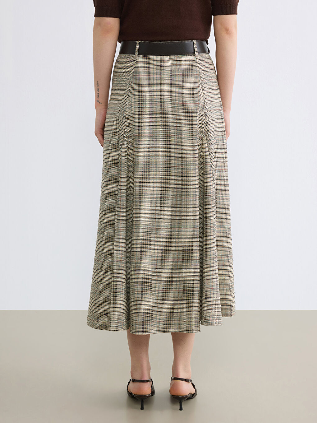 Женская узорчатая юбка с ремнём-3