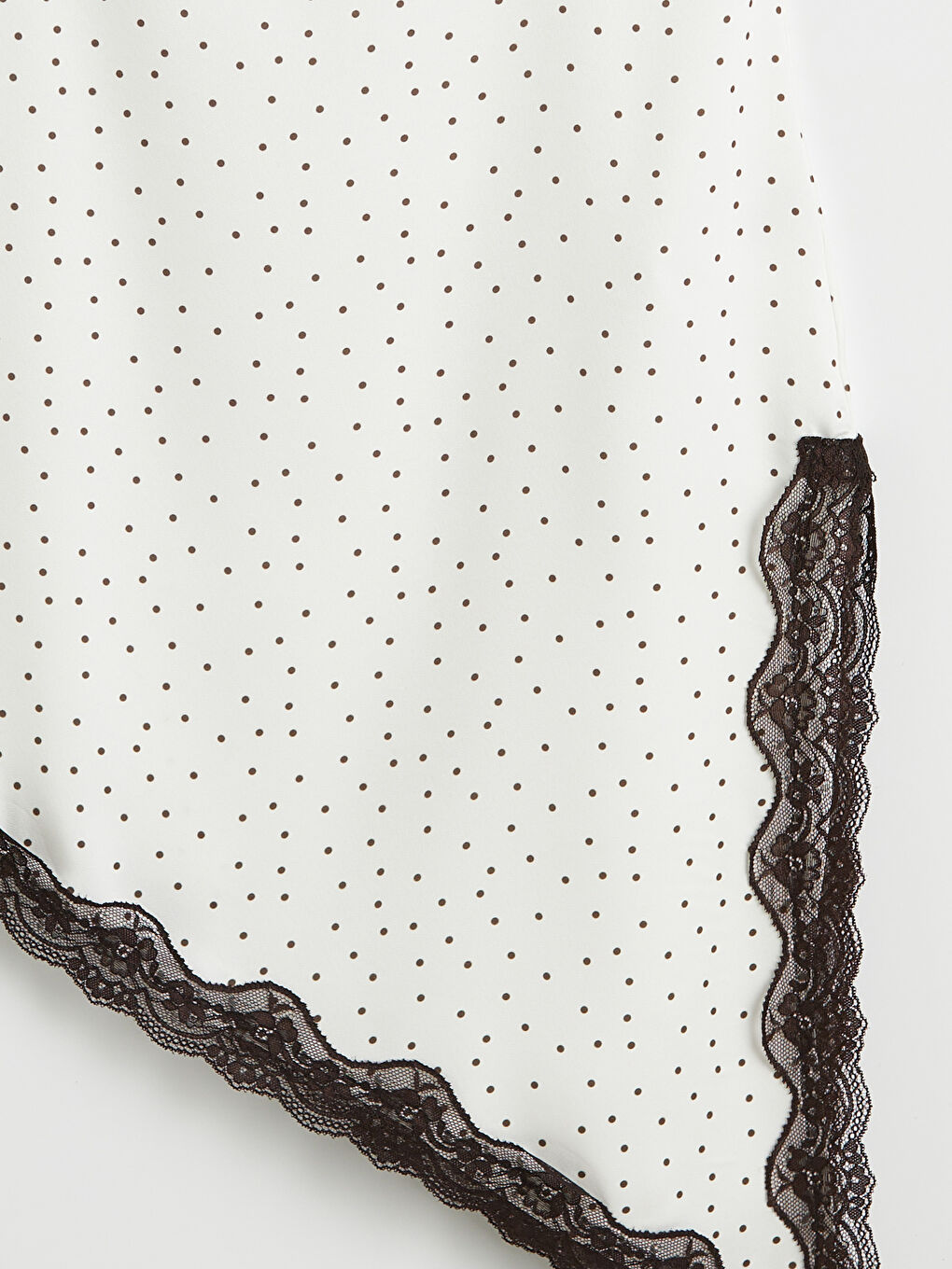 Ekru Asimetrik Kesimli Bluz	-6