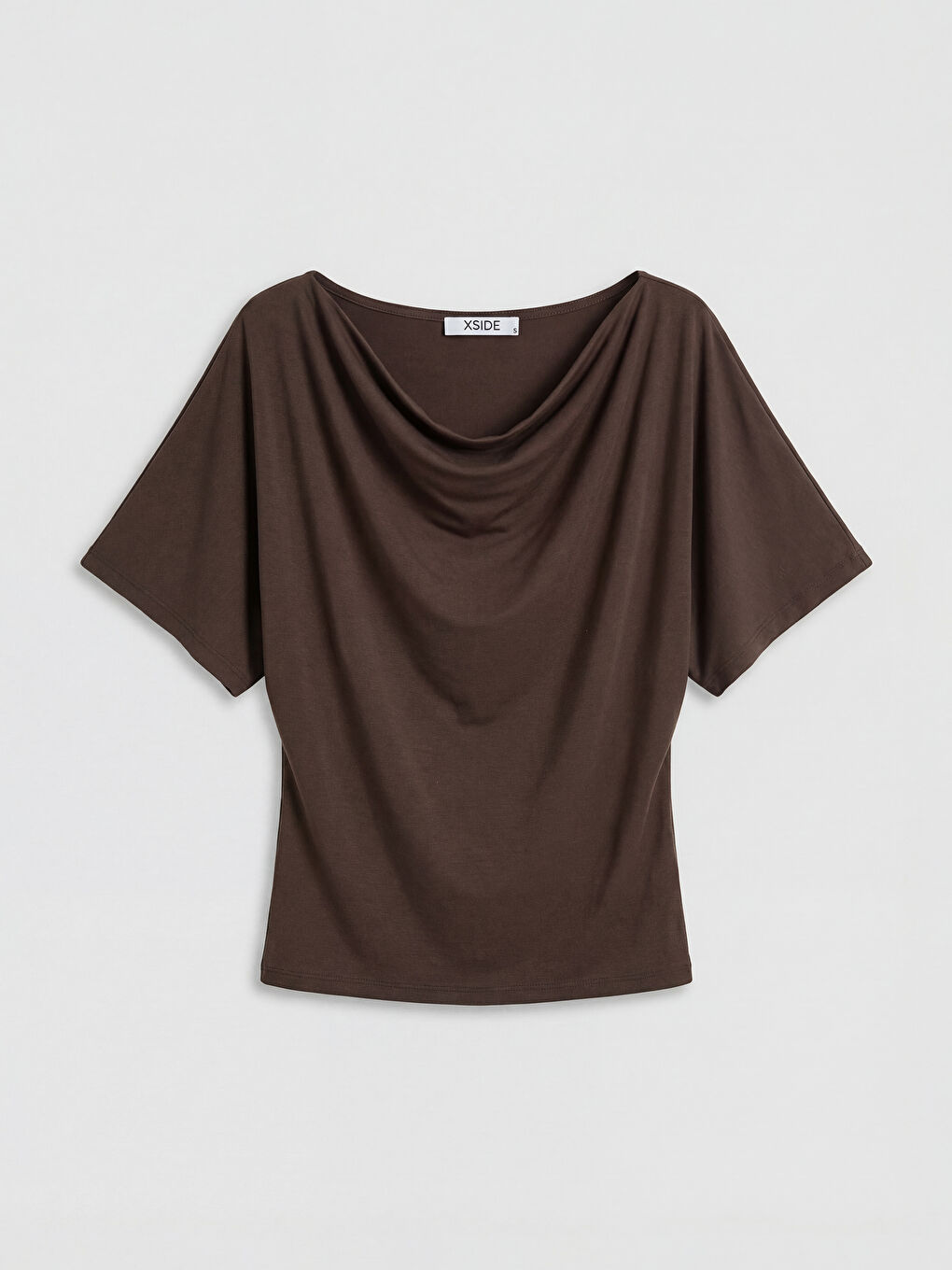 Kahverengi Dökümlü Yaka Bluz