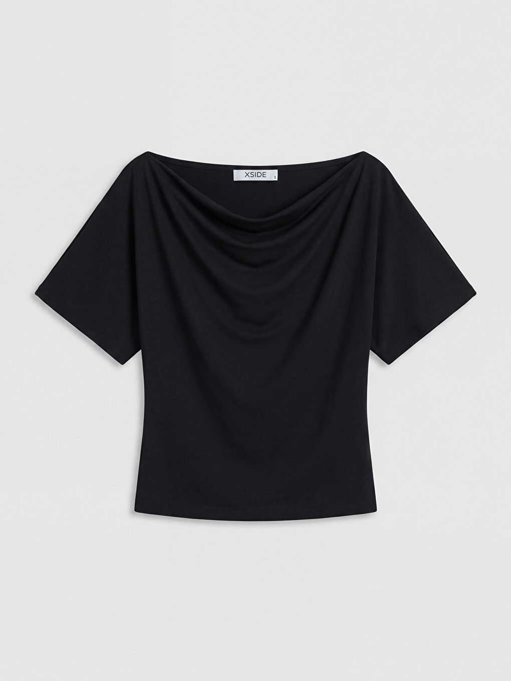 Siyah Dökümlü Yaka Büzgülü Bluz-4