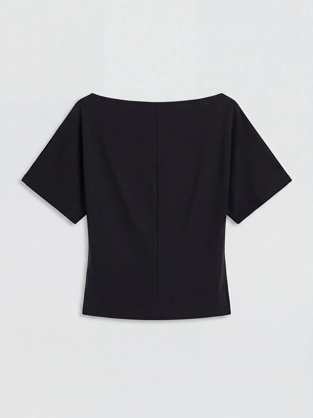 Siyah Dökümlü Yaka Büzgülü Bluz-5