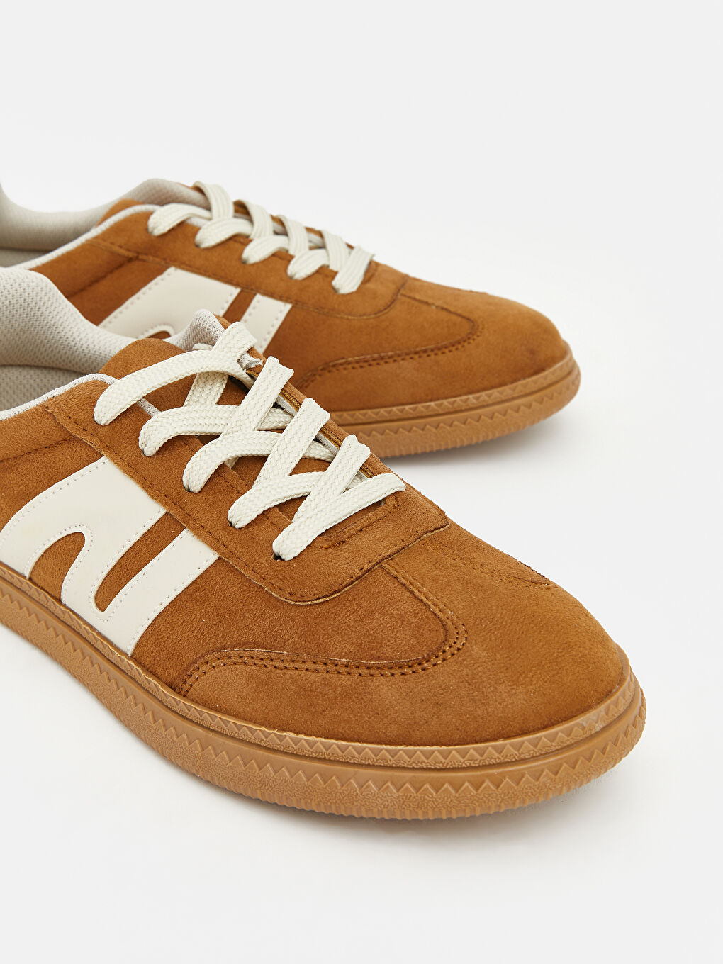 Kahverengi Süet Görünümlü Kız Çocuk Spor Ayakkabı-2