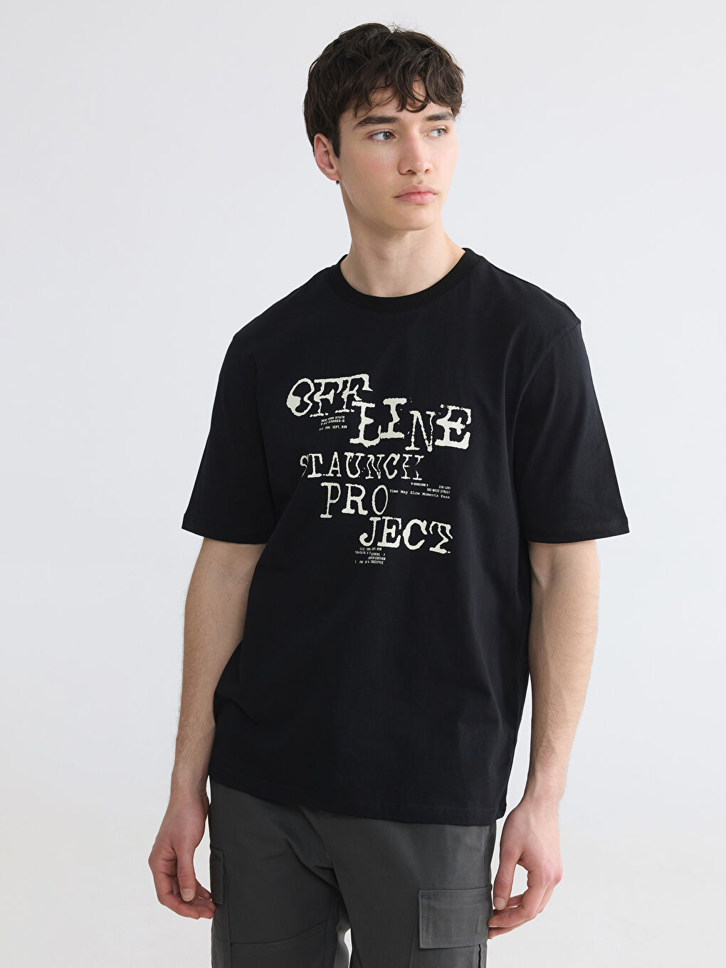 تي شيرت اسود رجال