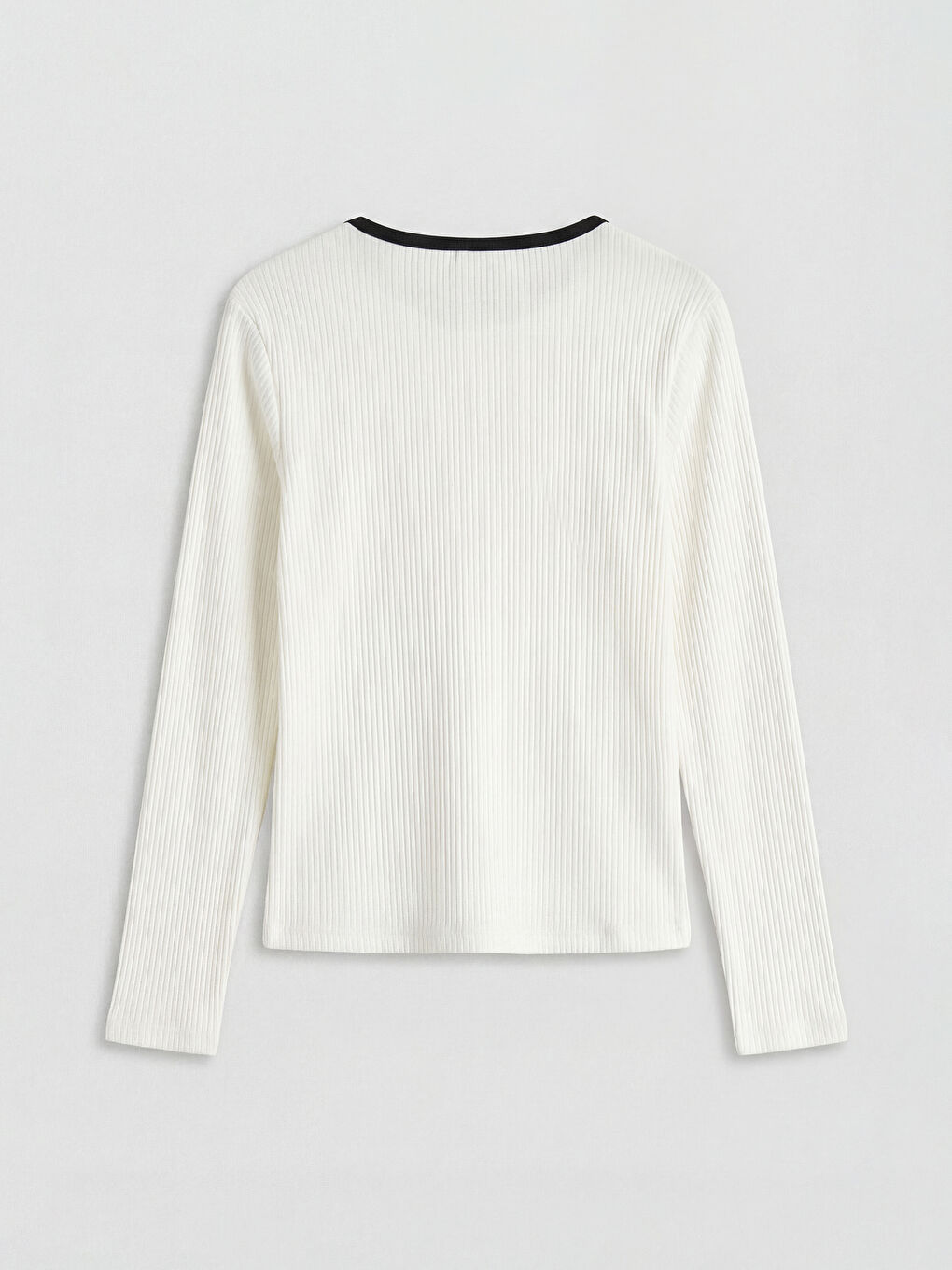 Ekru Bisiklet Yaka Kalp Detaylı Kız Çocuk Tişört-1