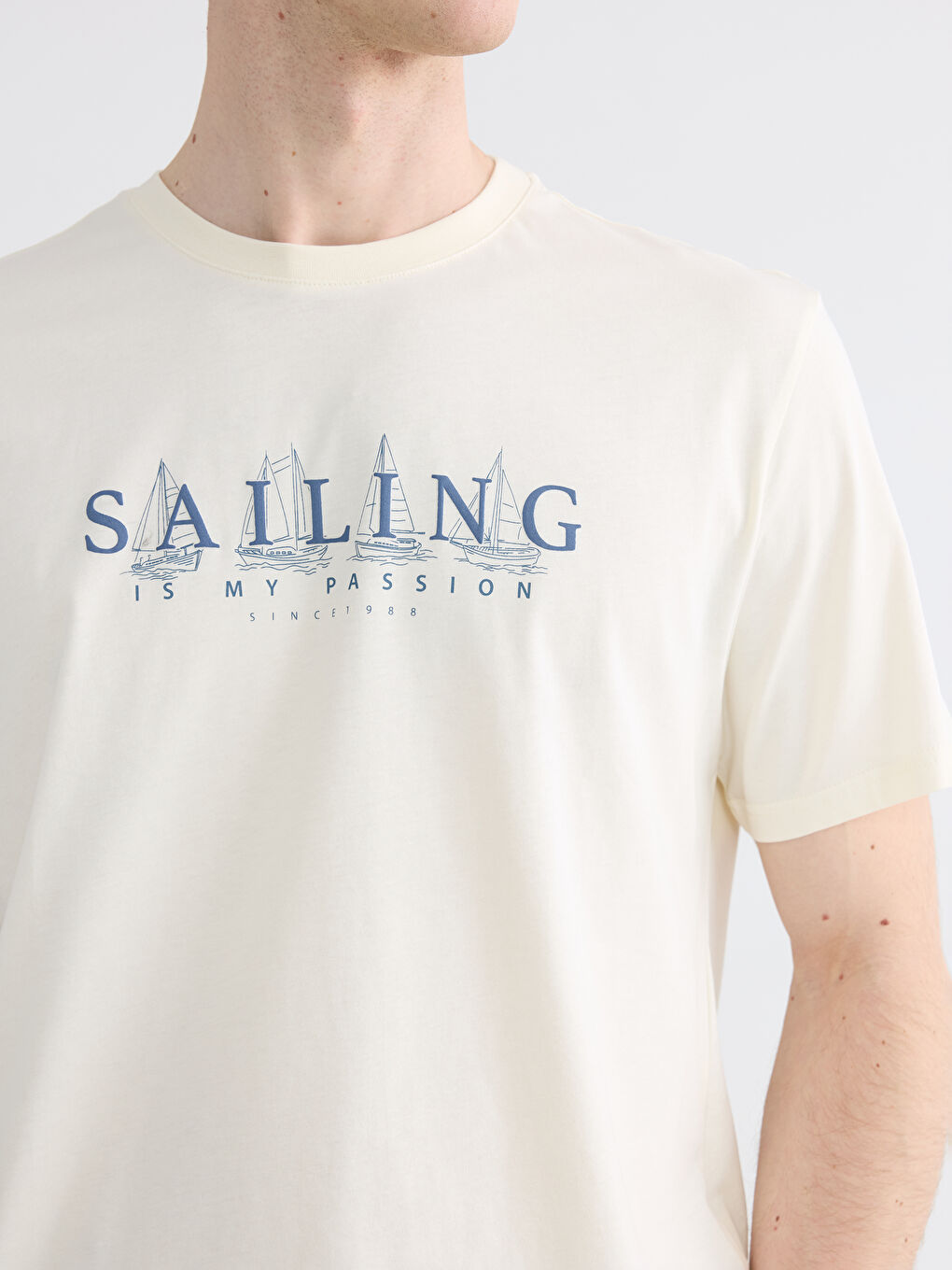 T-shirt à col rond coupe régulière imprimé pour homme-4