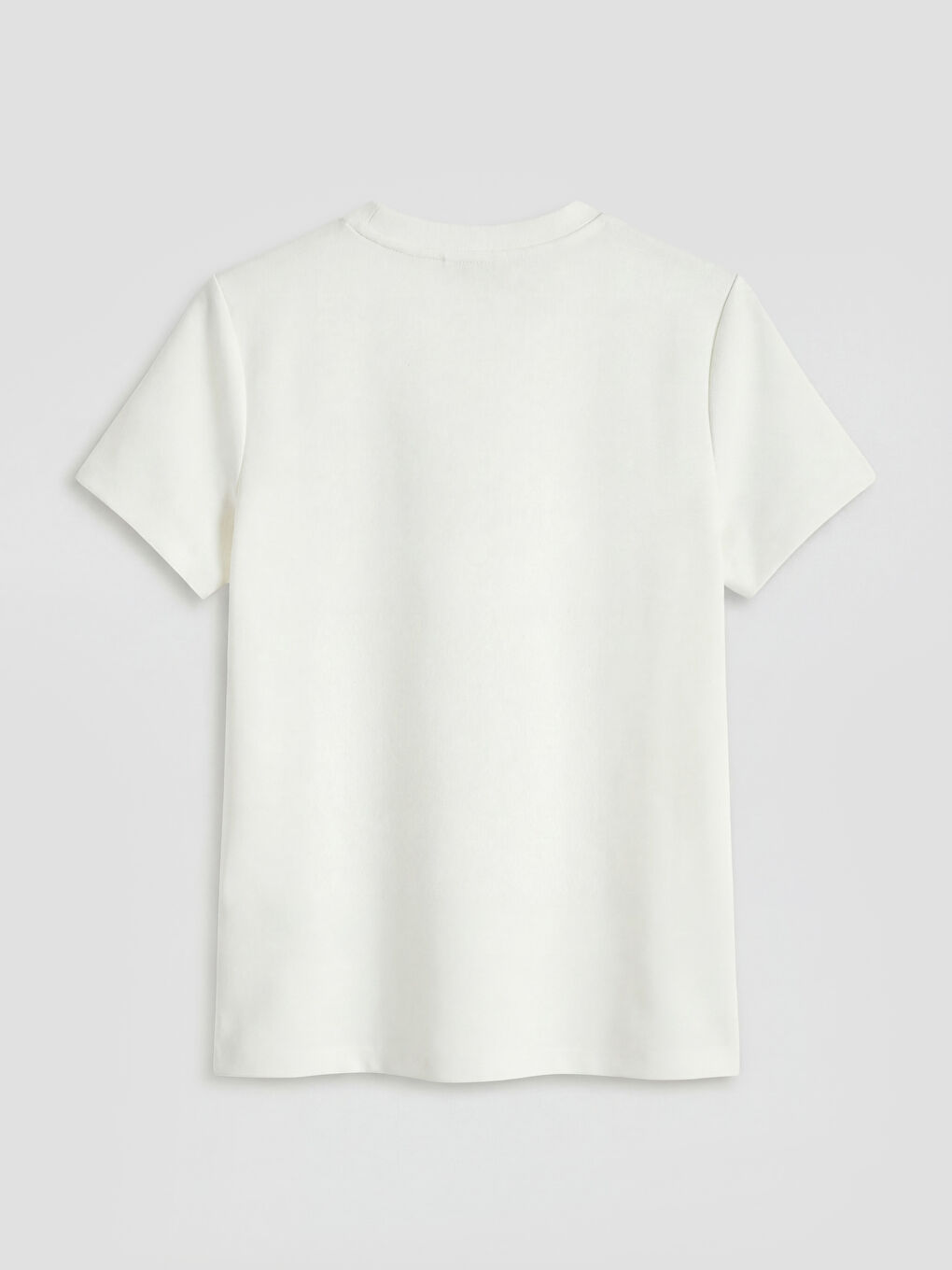 Beyaz Bisiklet Yaka Taşlı Kadın Tişört-5