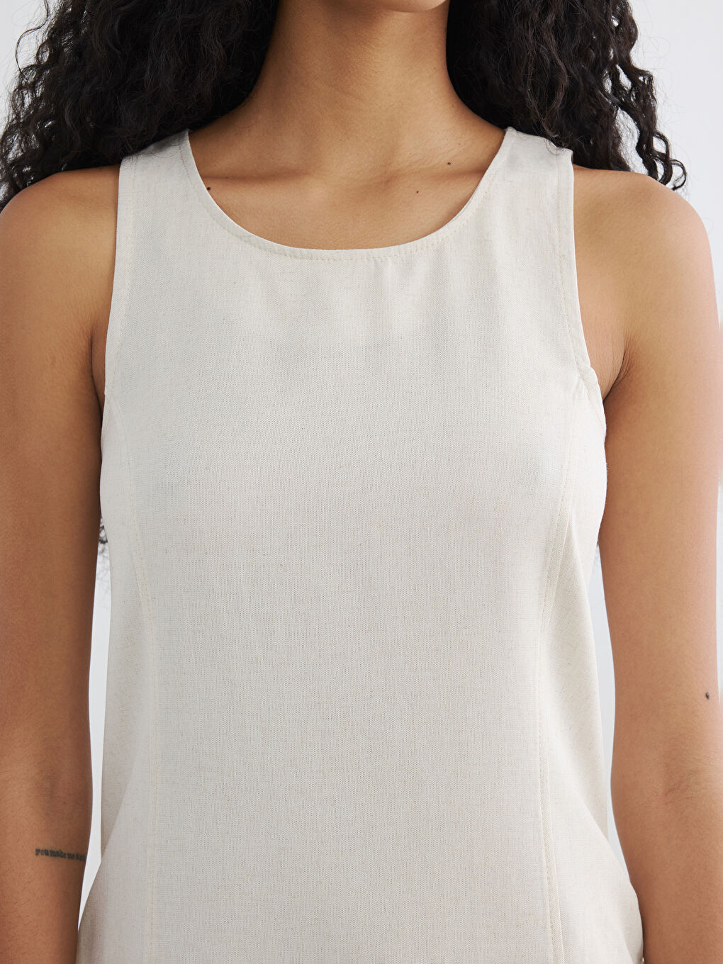 Bej Bisiklet Yaka Keten Karışımlı Mini Elbise-2