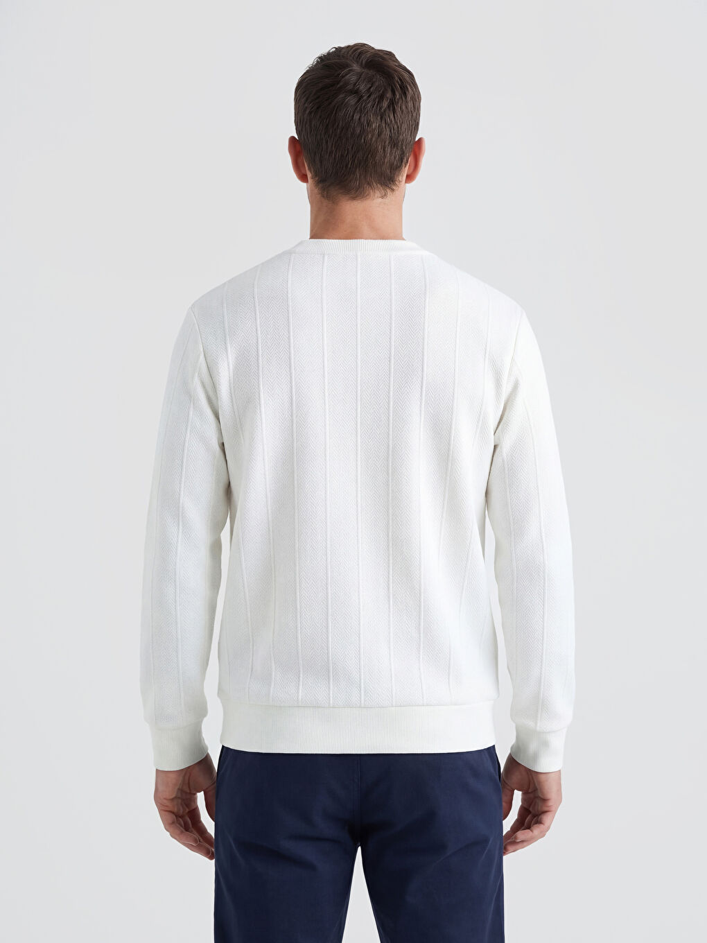 Beyaz Bisiklet Yaka Erkek Sweatshirt-3