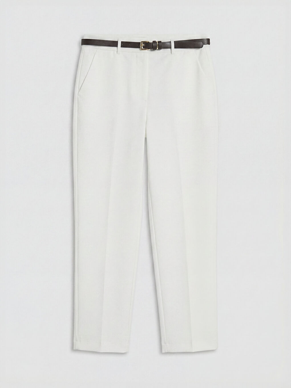 Beyaz Kemerli Havuç Kesim Kadın Gabardin Pantolon