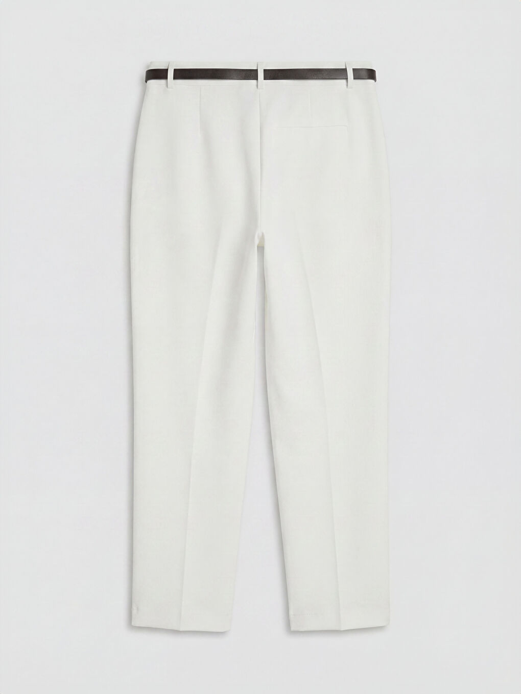 Beyaz Kemerli Havuç Kesim Kadın Gabardin Pantolon-1