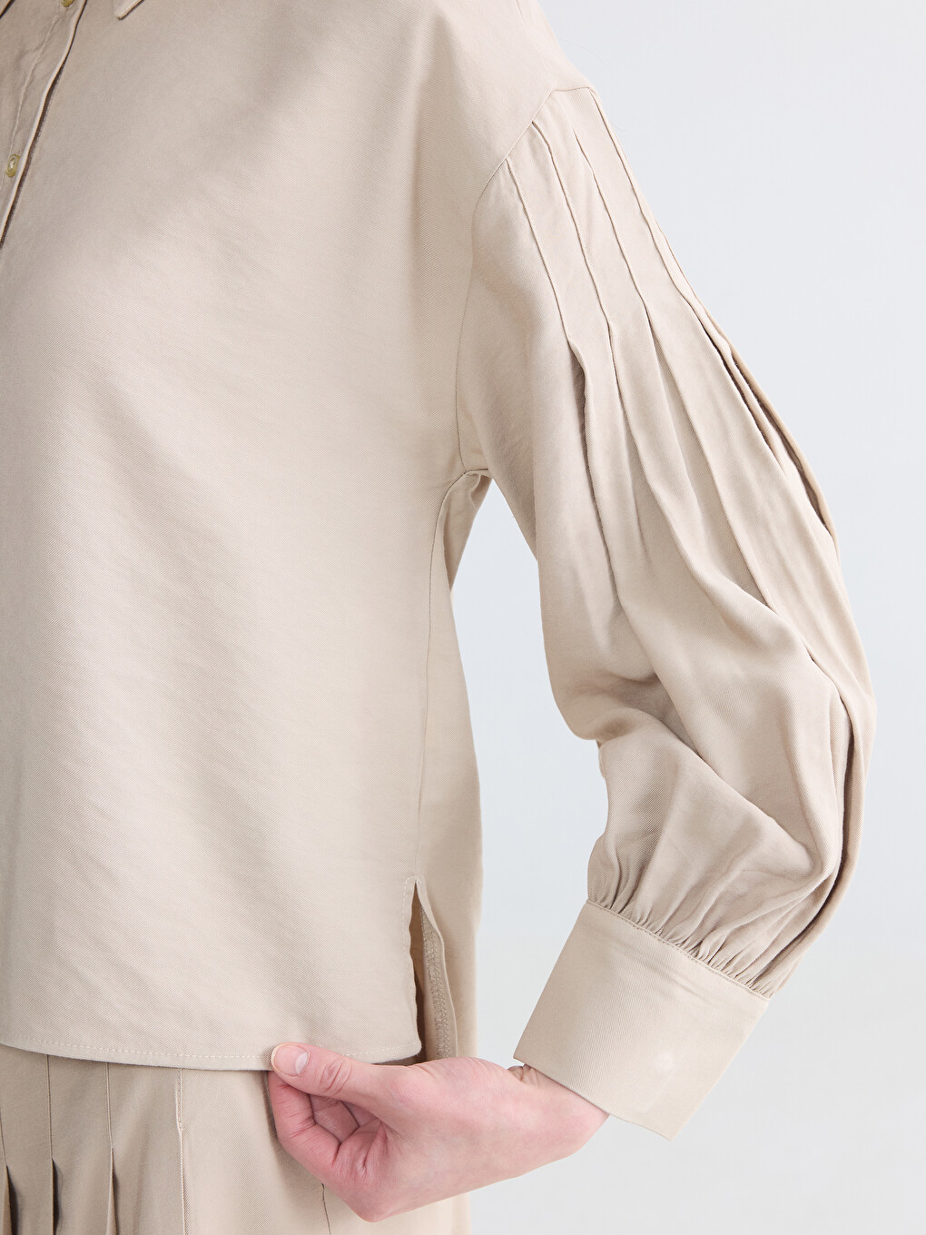 Loose Fit Pleated Women's Shirt-2