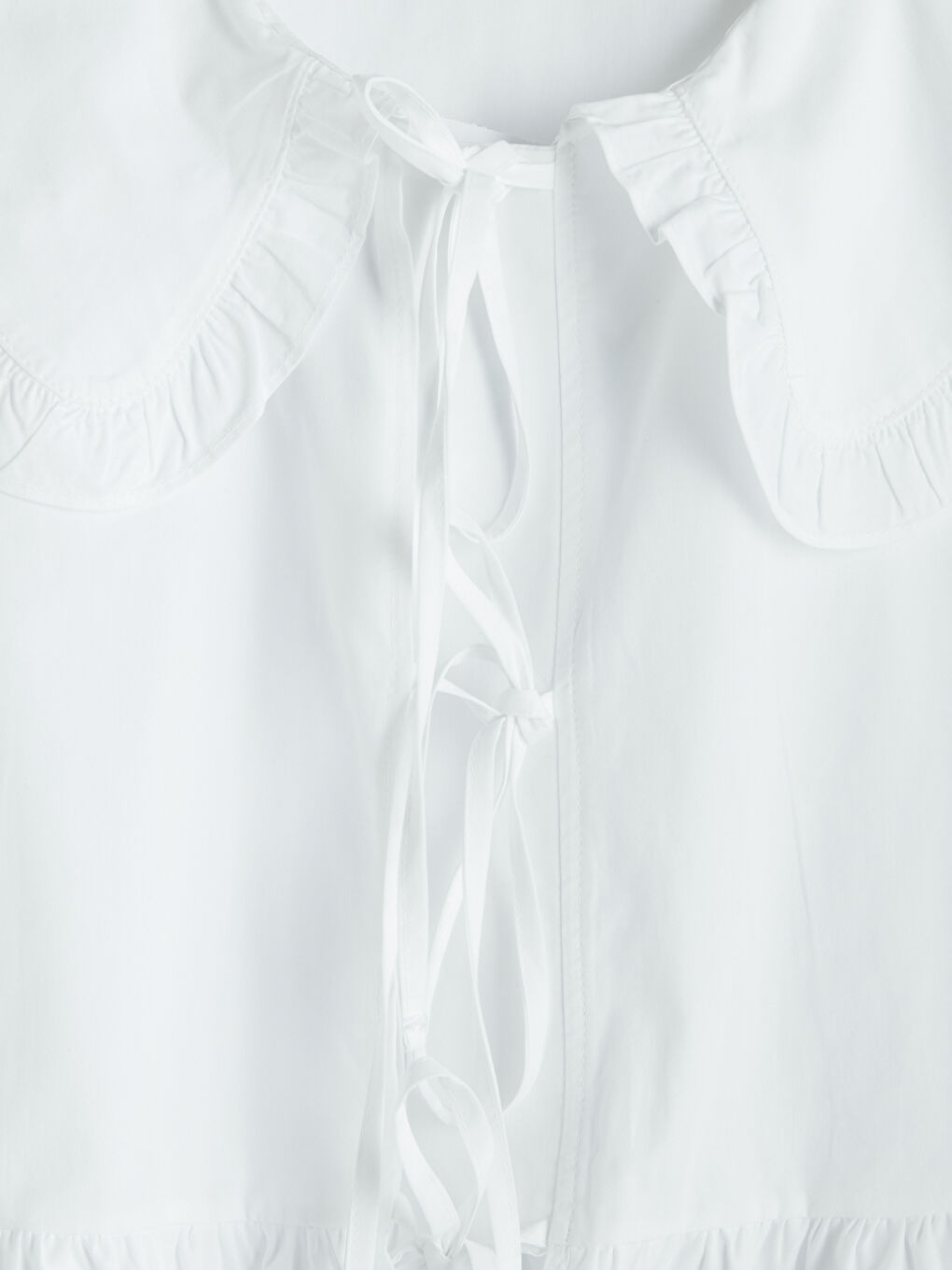 Ekru Bebe Yaka Bağlama Detaylı Bluz-2