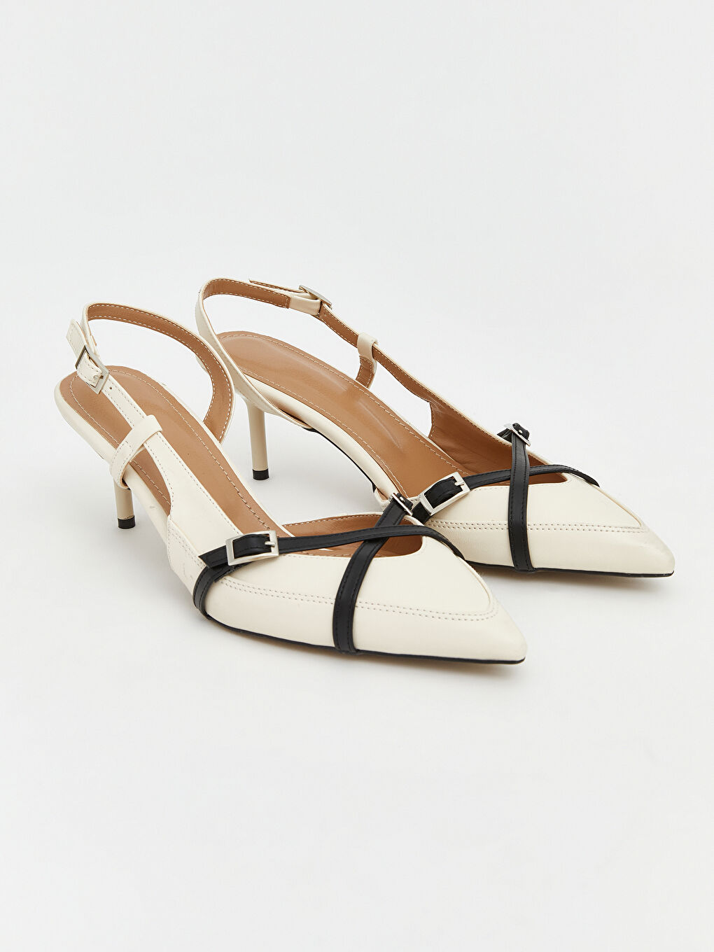 Bej Sivri Burun Kadın Topuklu Ayakkabı