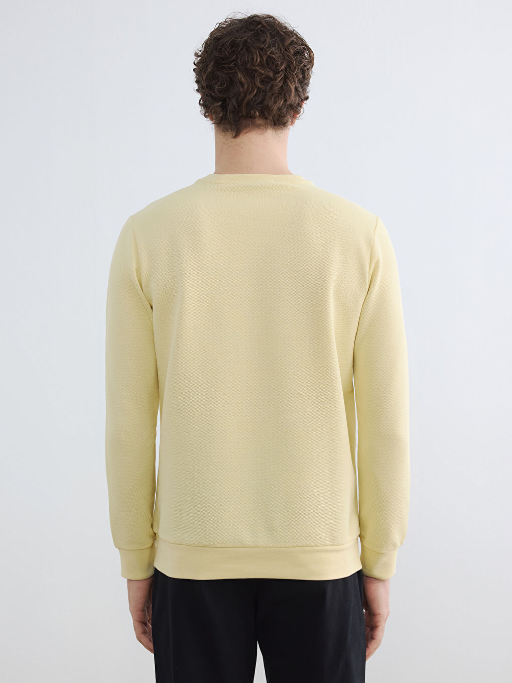 سويتر برقبة دائرية للرجال-3